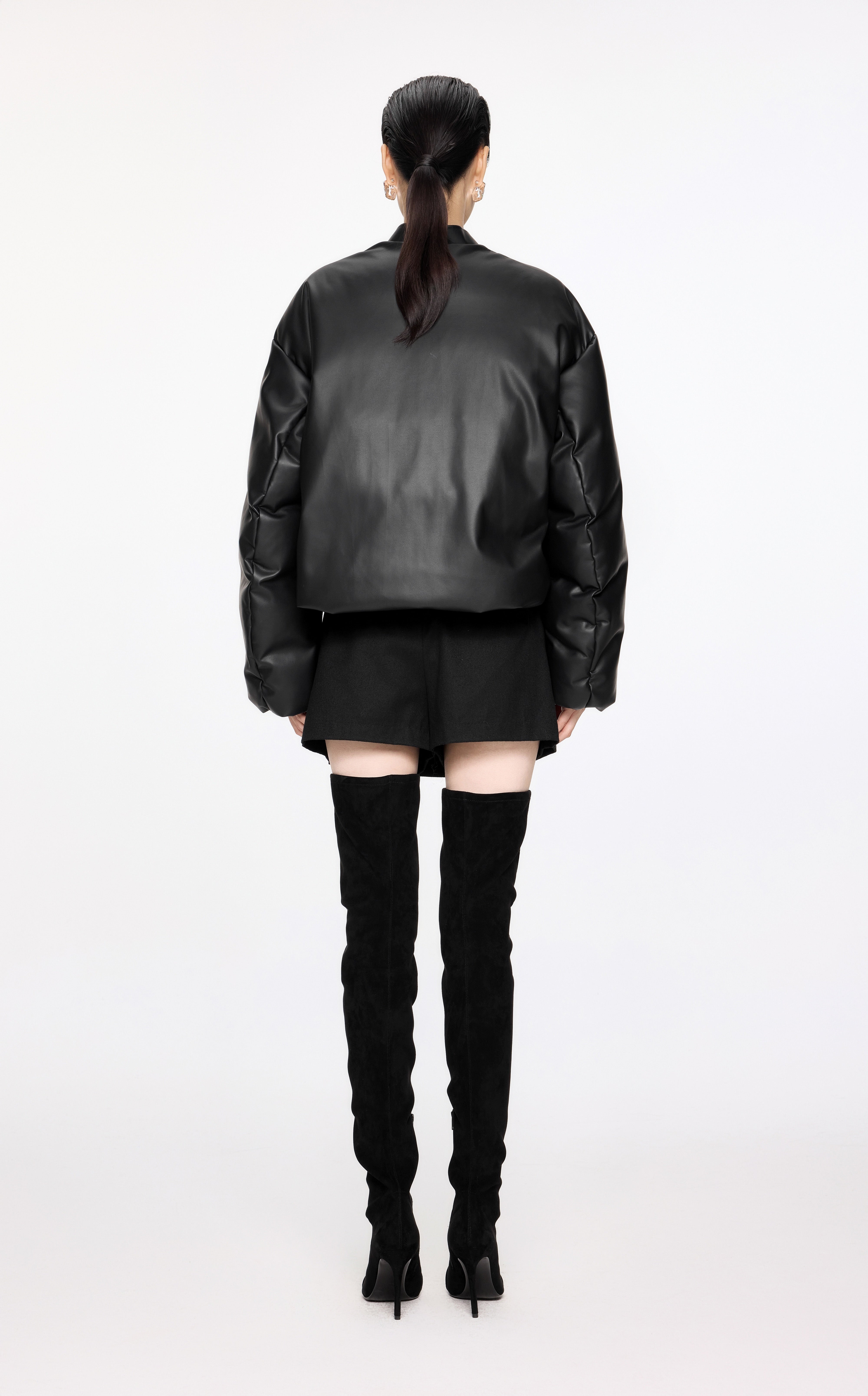 Damen Boxy Daunenjacke mit Leder Optik Oberstoff JNBY