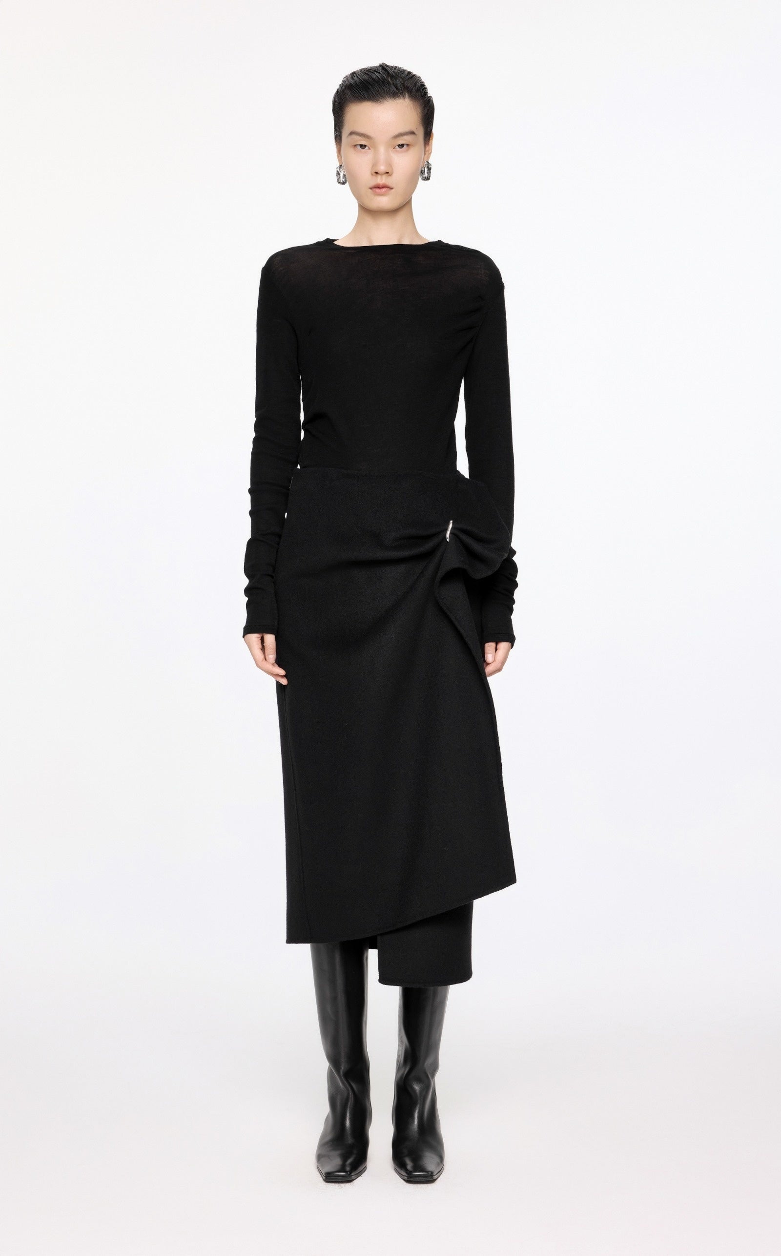 Damen Regular Rock mit Brosche und seitlichem Reißverschluss Schwarz JNBY