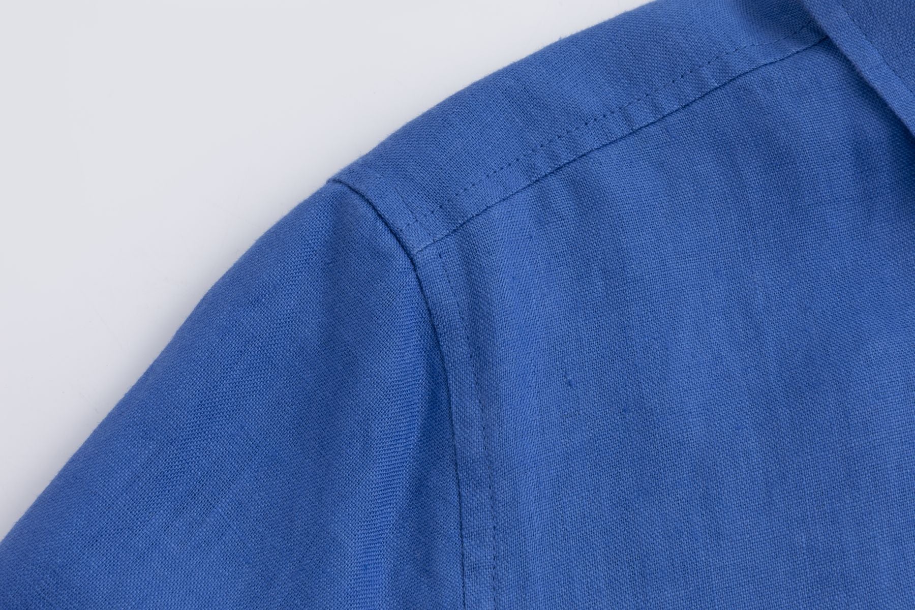 Nadine H Leinenkleid mit elegantem Kragen und Knopfleiste in ROYAL Nadine H