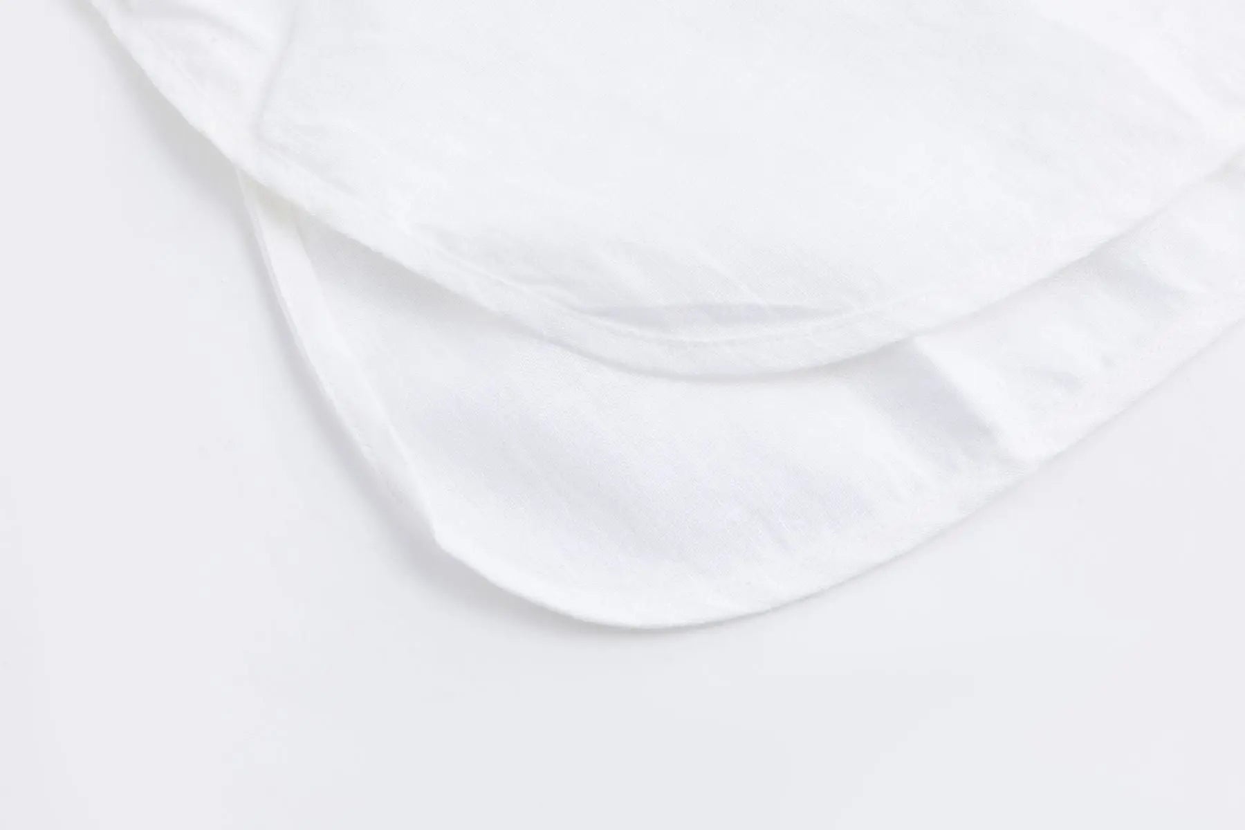 Nadine H ärmellose Leinenbluse mit V-Ausschnitt in WHITE Nadine H