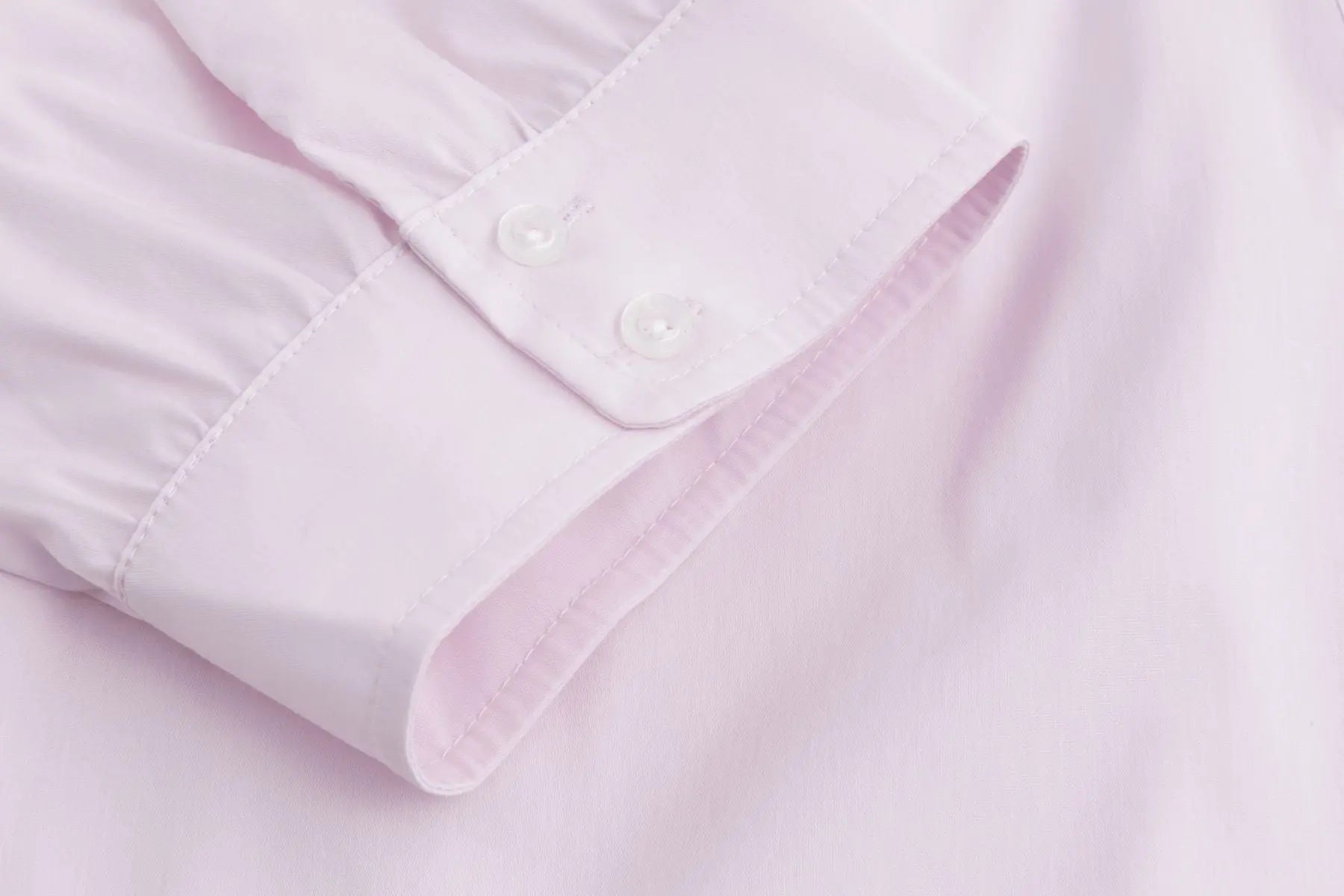 Nadine H Baumwoll-Bluse mit V-Ausschnitt und leichten Puffärmeln in BLUSH Nadine H