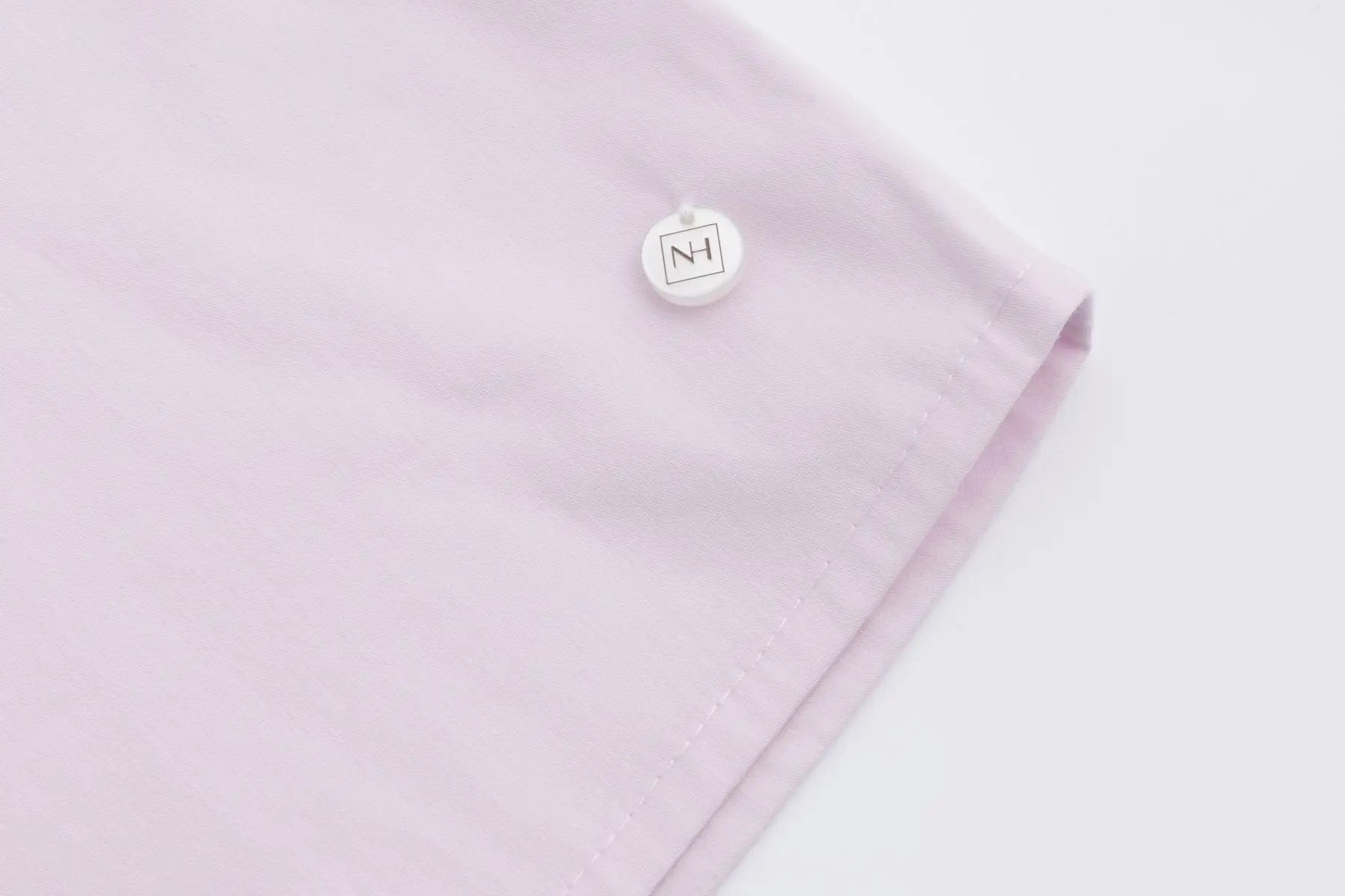 Nadine H Baumwoll-Bluse mit V-Ausschnitt und leichten Puffärmeln in BLUSH Nadine H