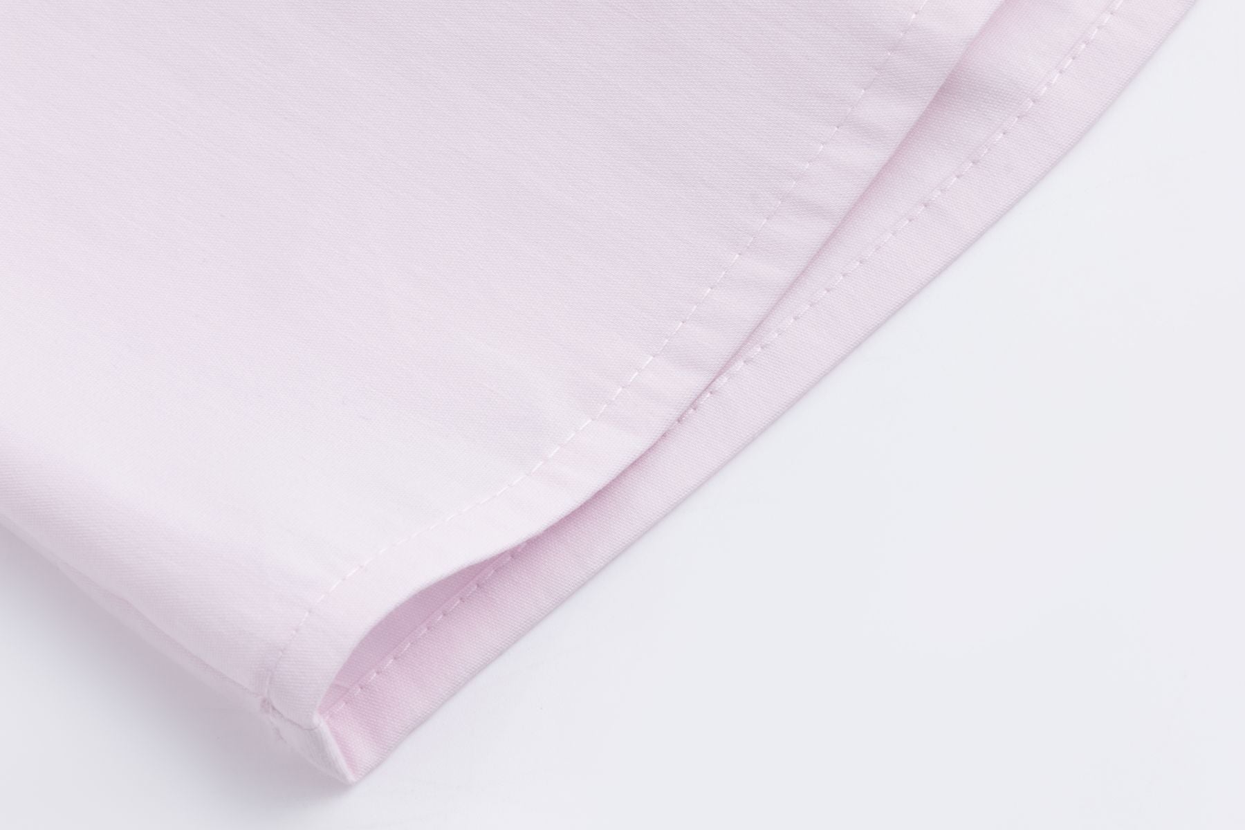 Nadine H Baumwoll-Bluse mit V-Ausschnitt und leichten Puffärmeln in BLUSH Nadine H