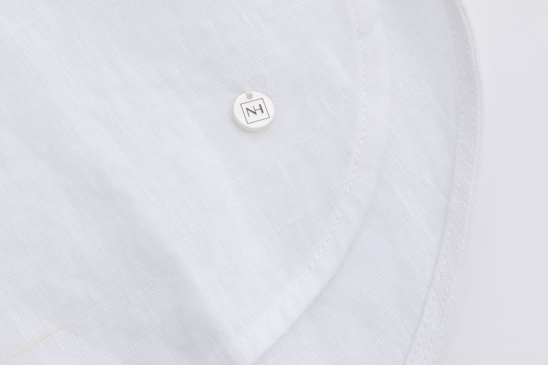 Nadine H elegante Leinen-Longbluse mit verdeckter Knopfleiste in WHITE Nadine H