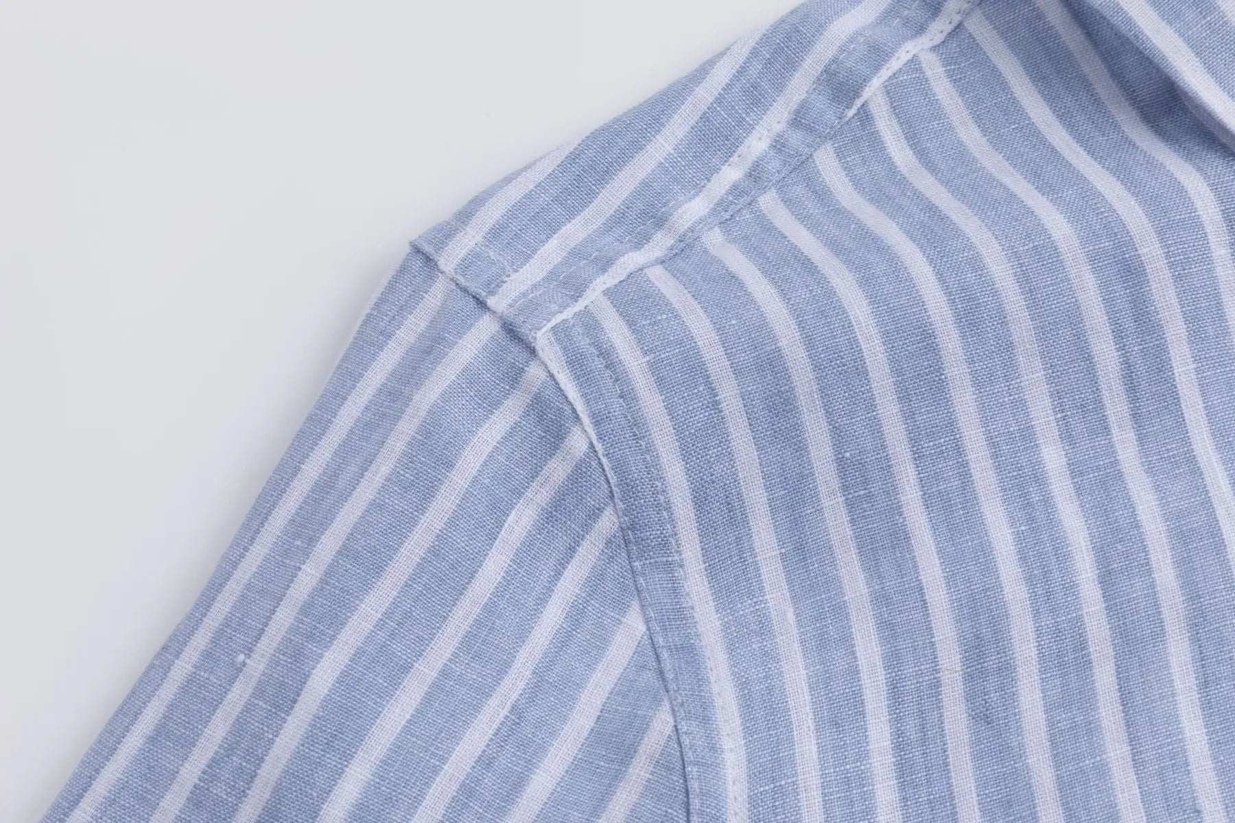 Nadine H gestreifte Leinenbluse mit Kragen und verdeckter Knopfleiste in JEANS BLUE Nadine H