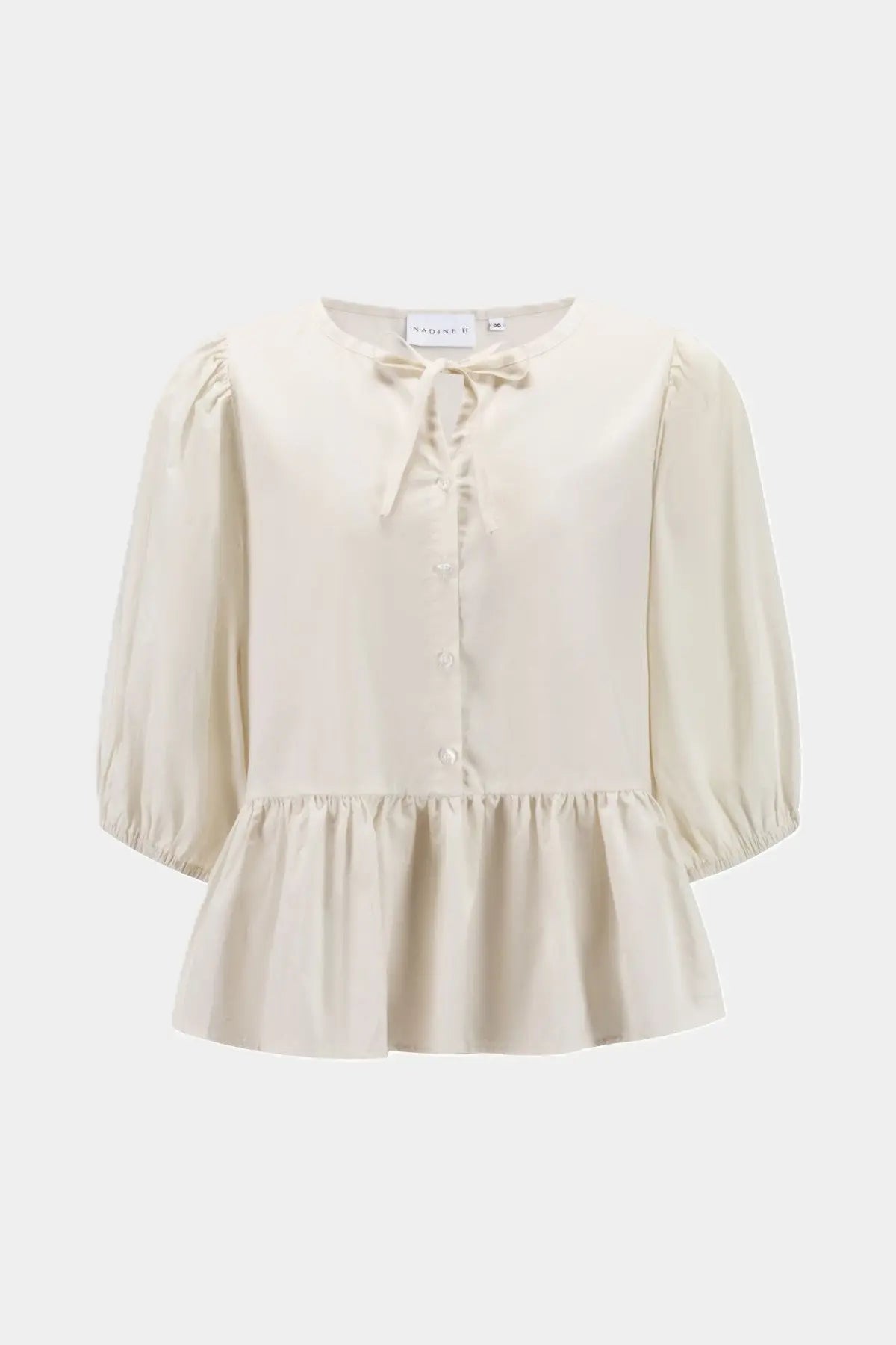 Nadine H Baumwoll-Bluse mit leichten Puffärmeln und Kragenband in LATTE Nadine H