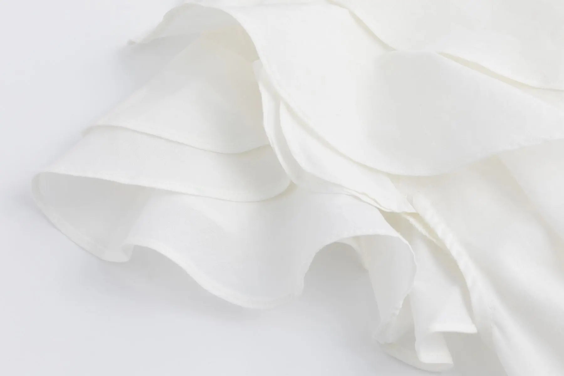 Nadine H elegante Baumwoll-Bluse mit verspielten Volant-Ärmeln in WHITE Nadine H