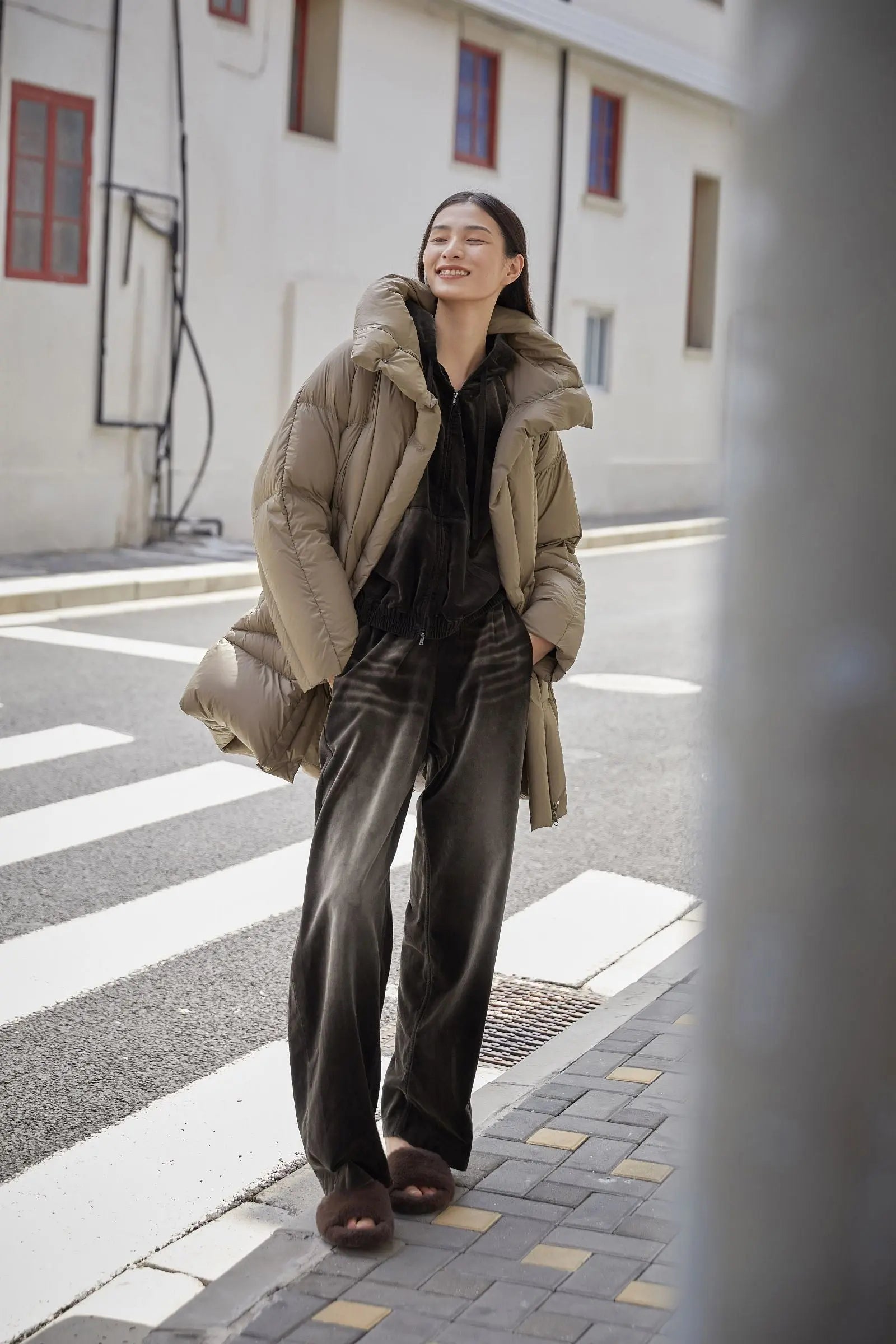 Daunenmantel BROWN JNBY