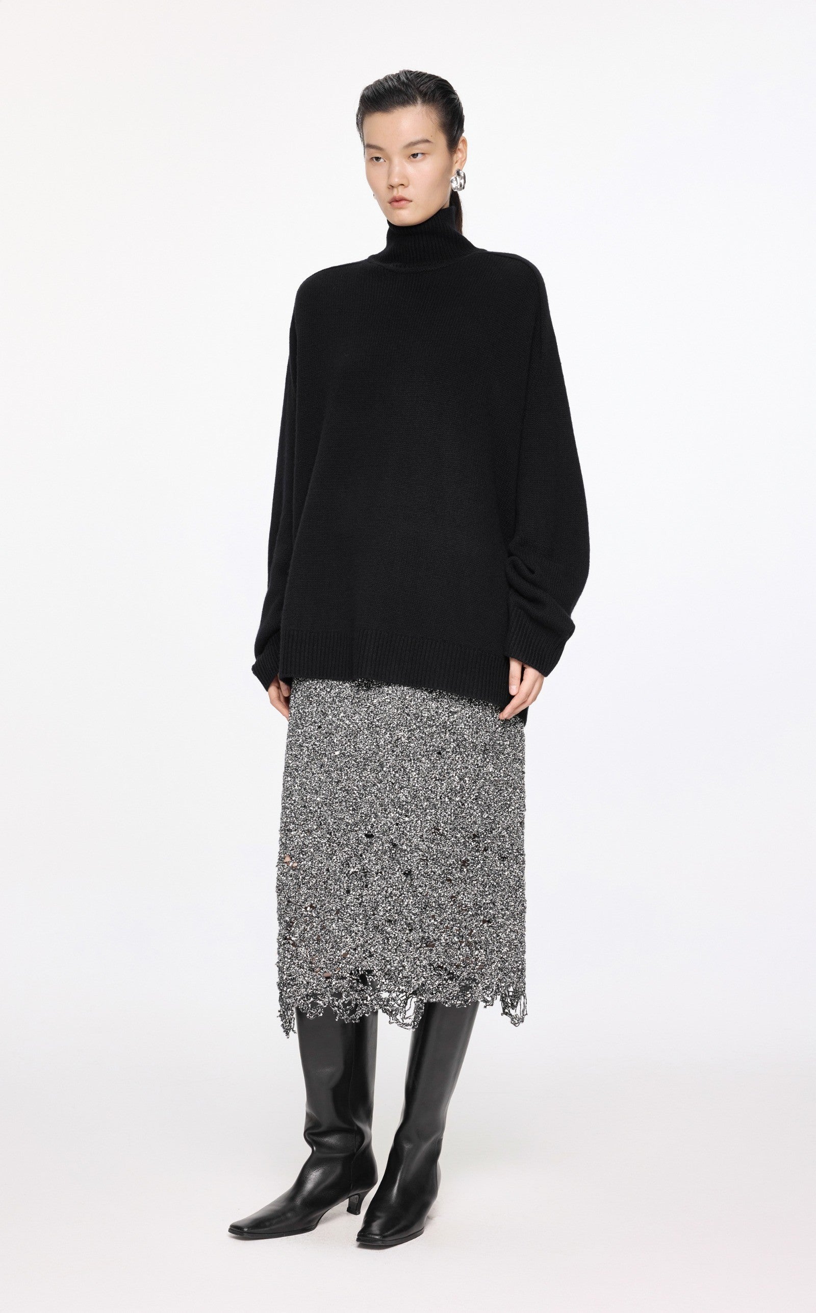 Damen Loose Sweater mit Stehkragen in Schwarz JNBY