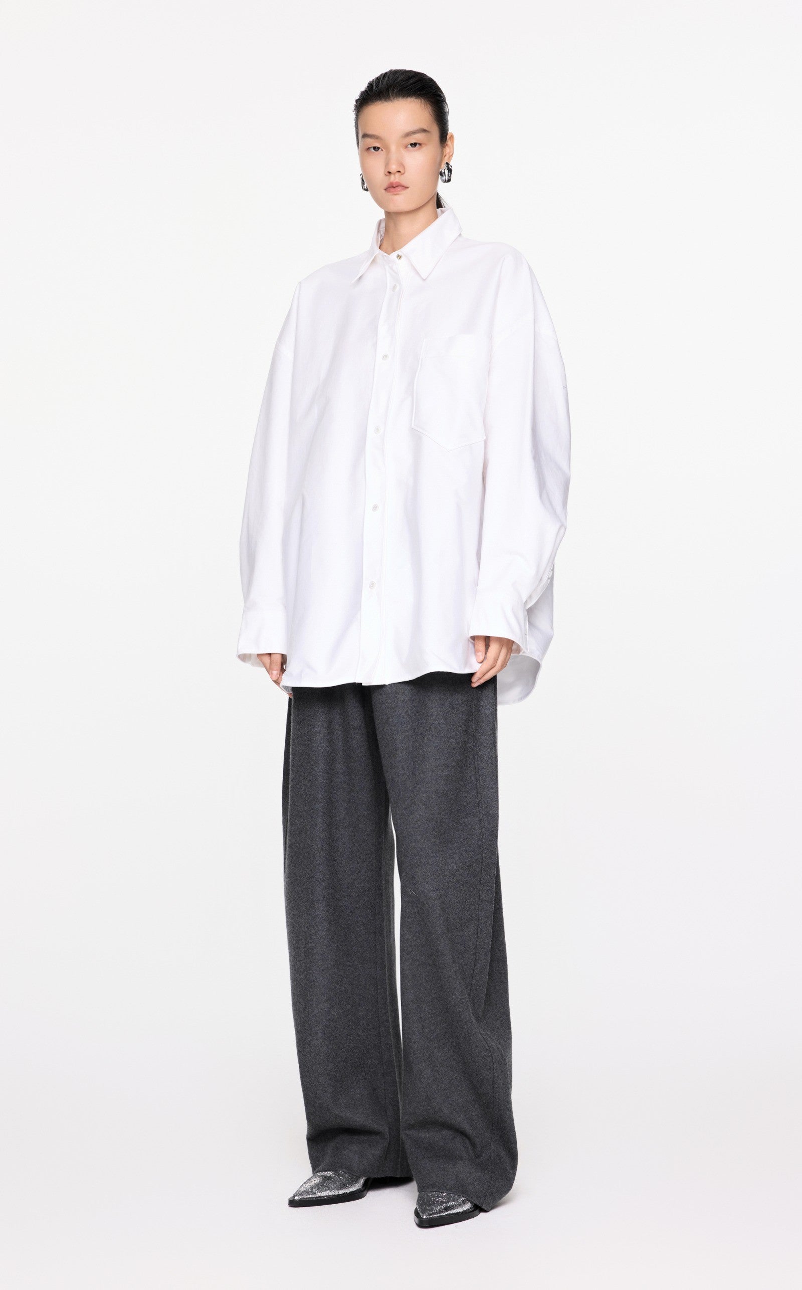 Barrel avant-garde Wollhose in Grau JNBY