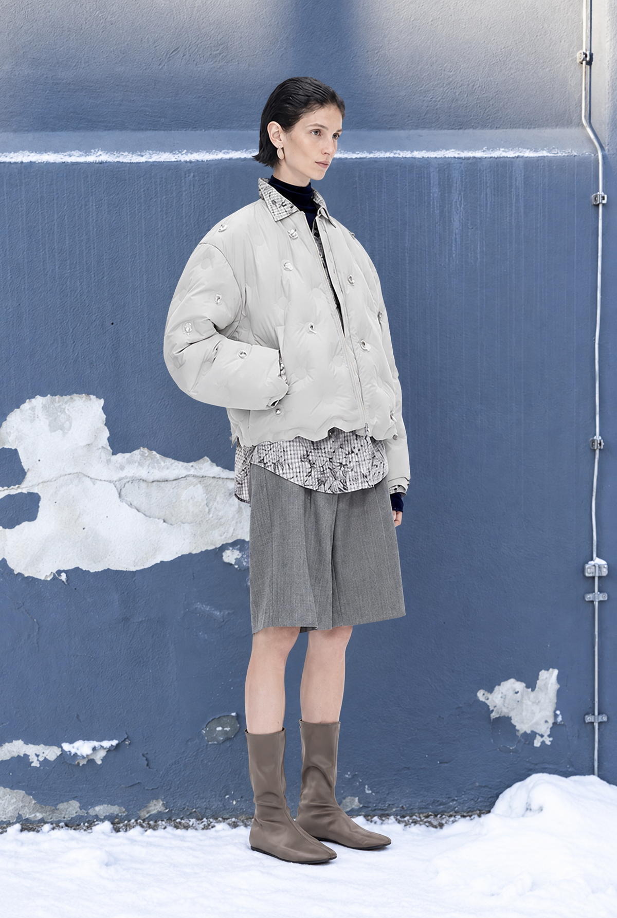 Damen Daunenjacke smoke Kurz Steppjacke Schmuckdetails Herbst Winter
