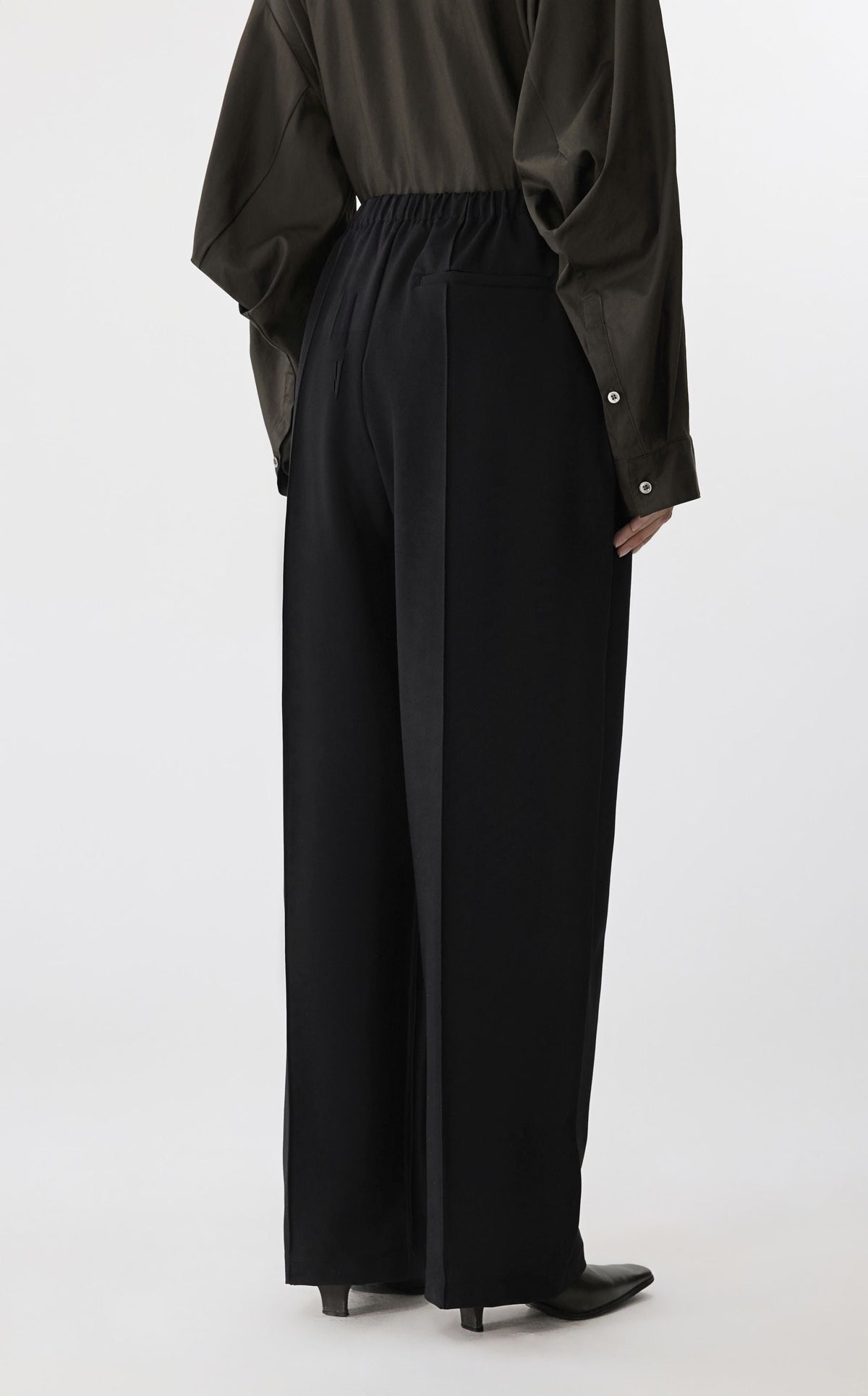 JNBY pantalón de moda con costura decorativa NEGRO JNBY