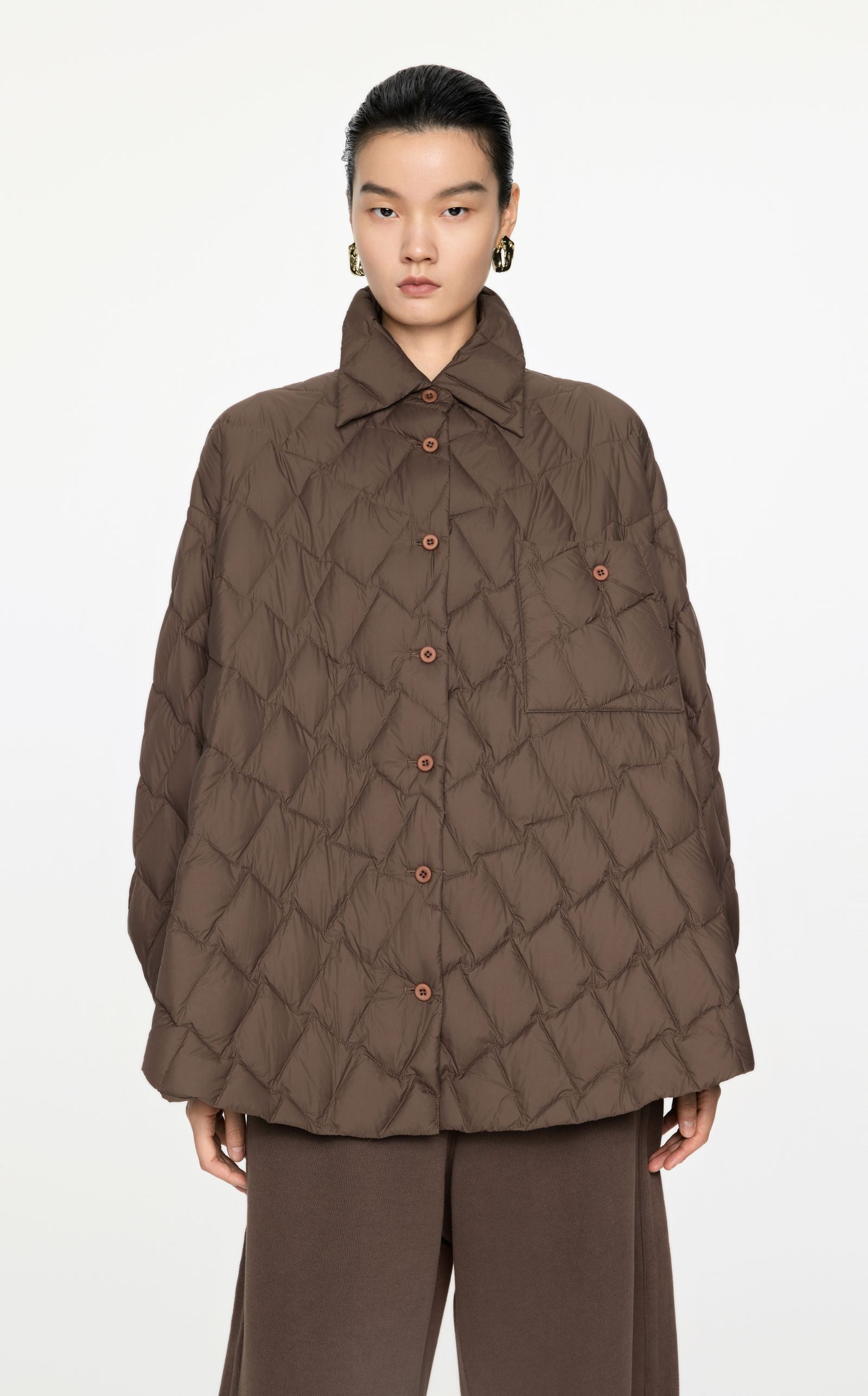 Oversize Cone shape Daunenjacke Übergang mit Kachelsteppung JNBY