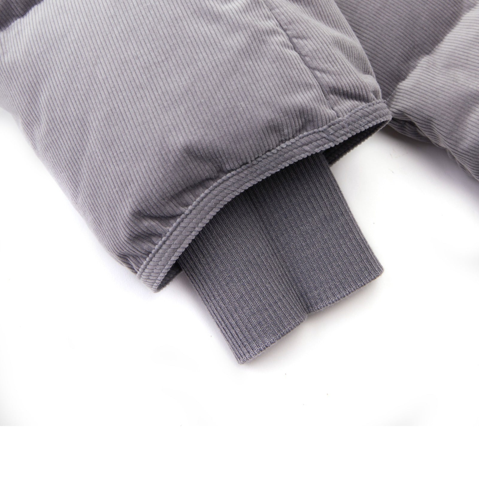 Damen Boxy Daunenjacke mit Knopfleiste & Zwei-Wege-Reißverschluss JNBY
