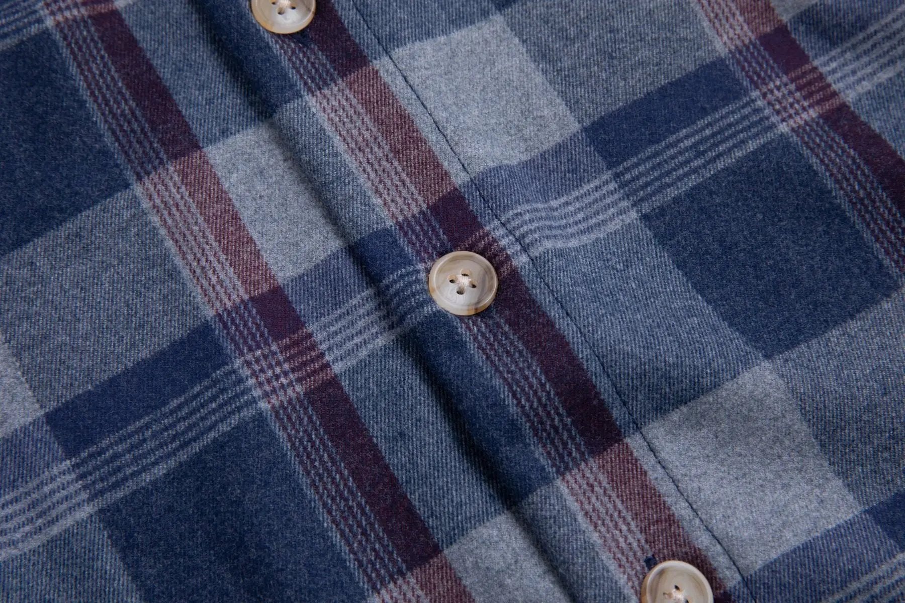 Haupt Flanell Modern Fit Langarm Herrenhemd mit kariertem Muster Blau und Rot Haupt