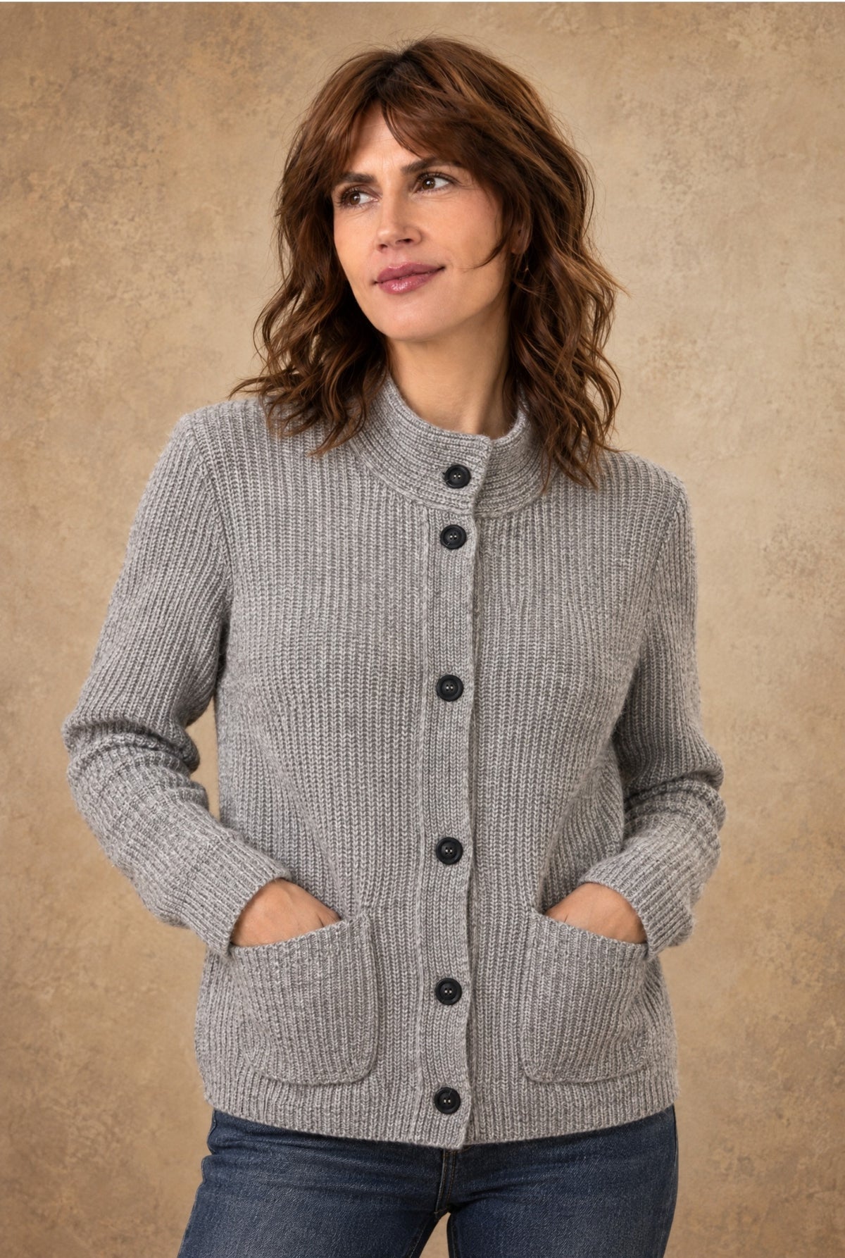 Damen Strickjacke Grau Stehkragen Knopfleiste Taschen Winter Herbst Damenmode