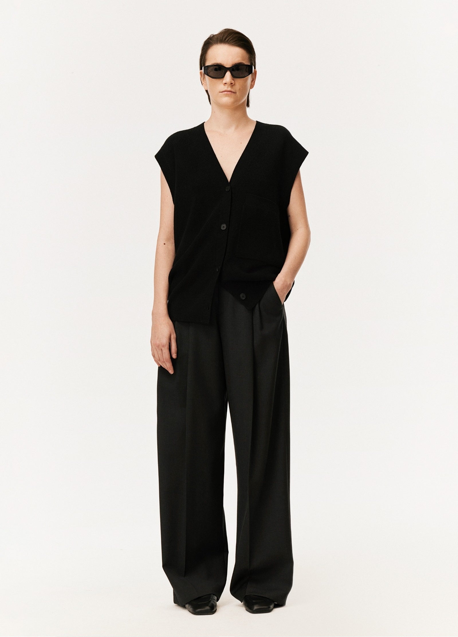 Damen Loose Hose mit Falten & Taschen Grau LESS