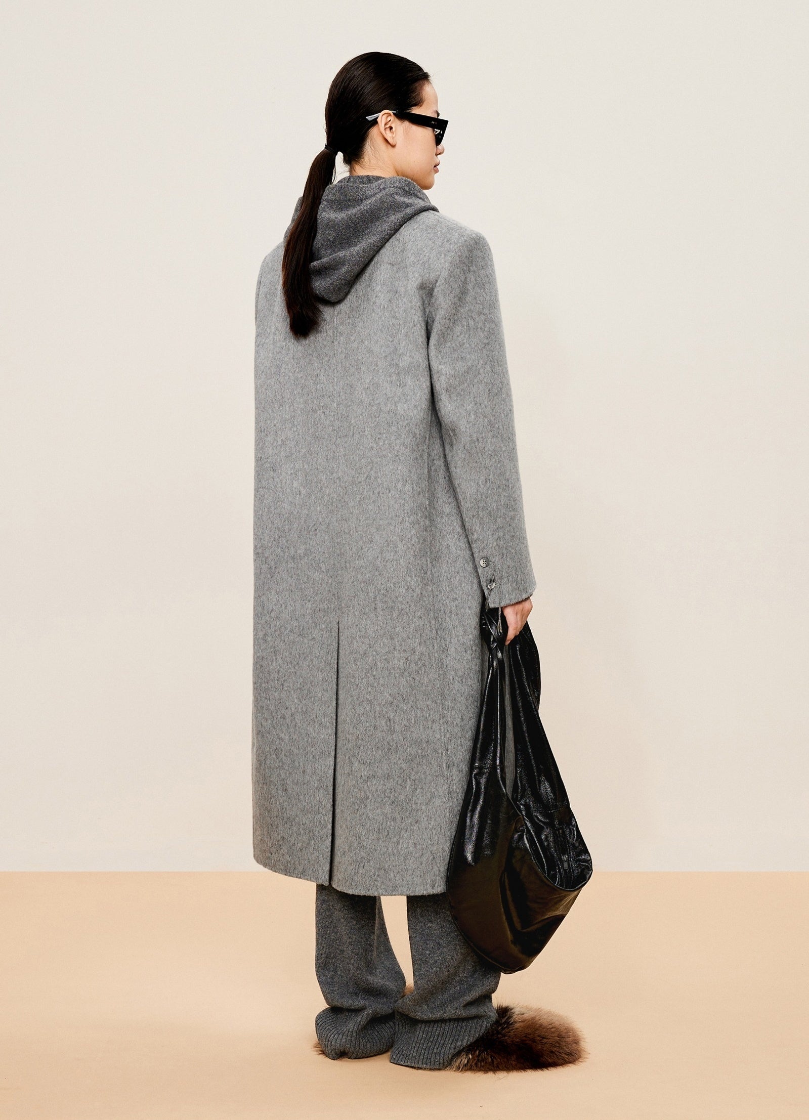 Damen Oversized Wollmantel mit Reverse Kragen LESS