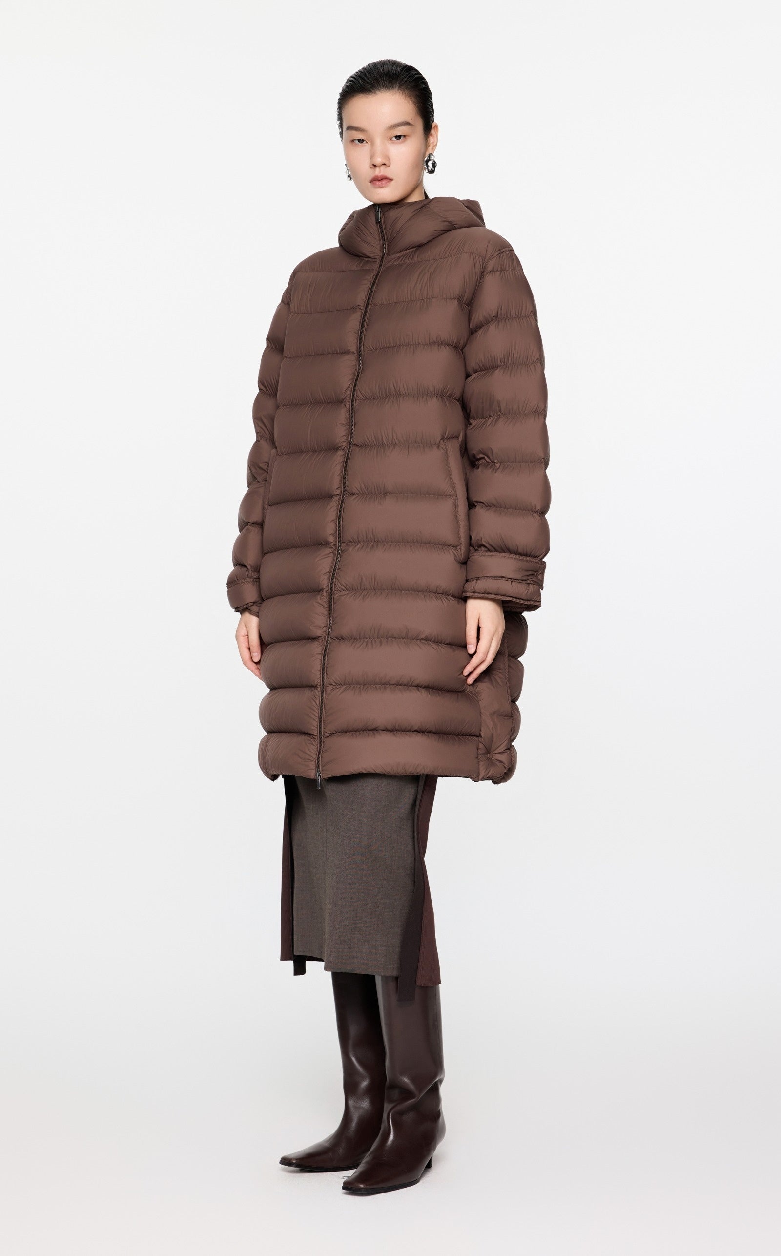 Damen warmer Oversize Daunenmantel mit Seitenschlitzen JNBY