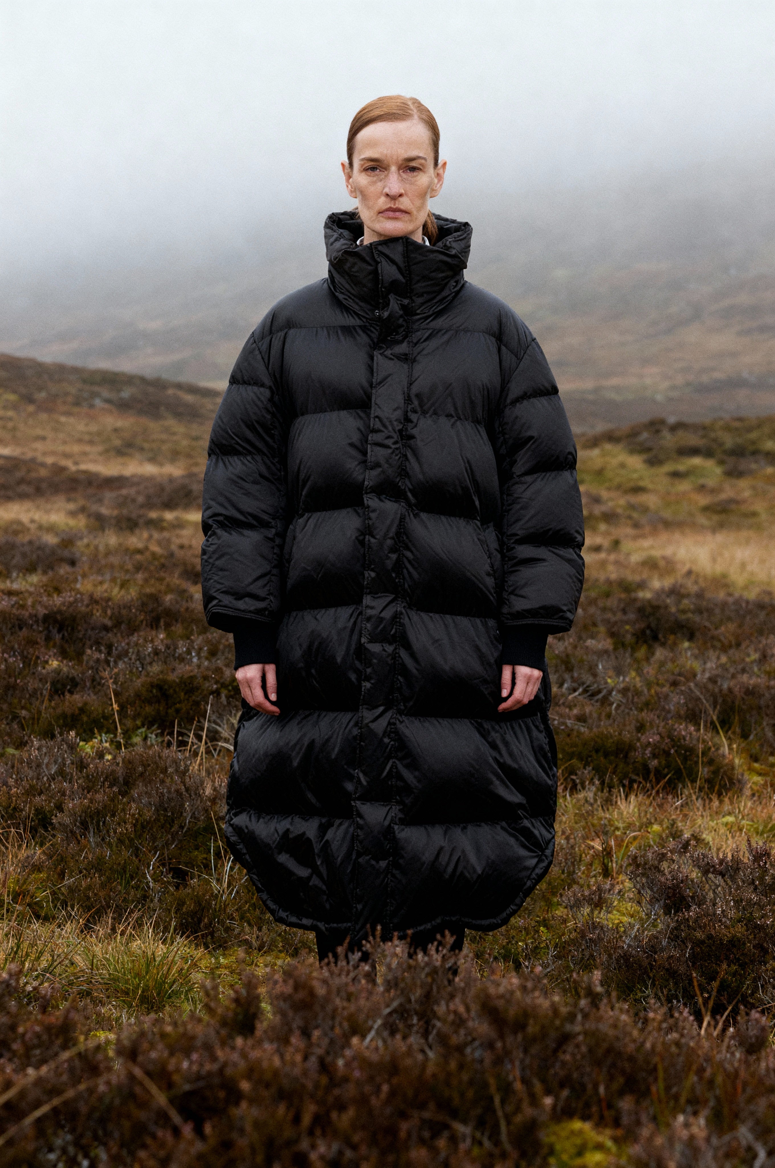 Bequemer Daunenmantel für die kalte Jahreszeit BLACK JNBY