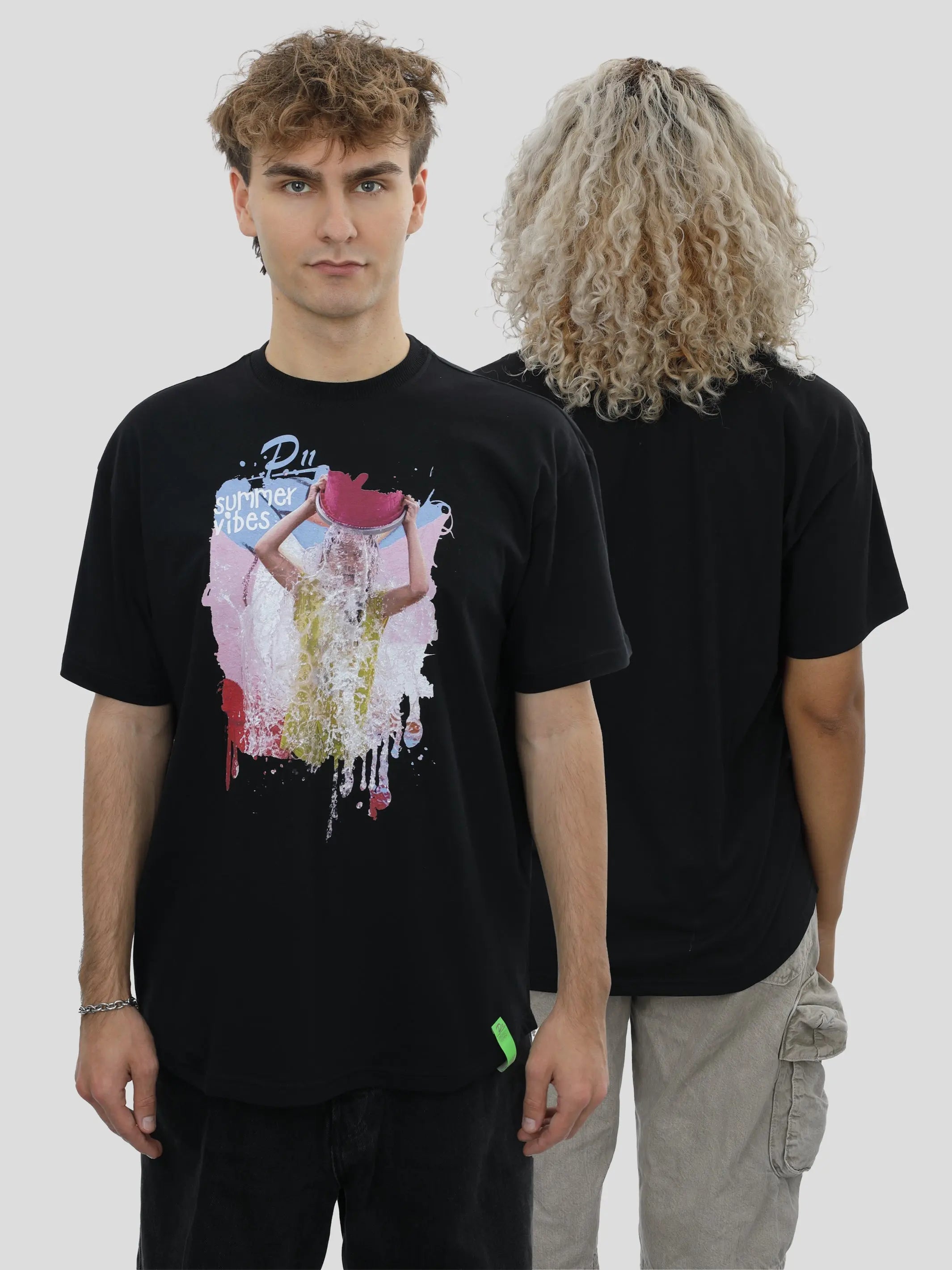 T-Shirt Oversize Unisex Wasser Print in Schwarz project eleven