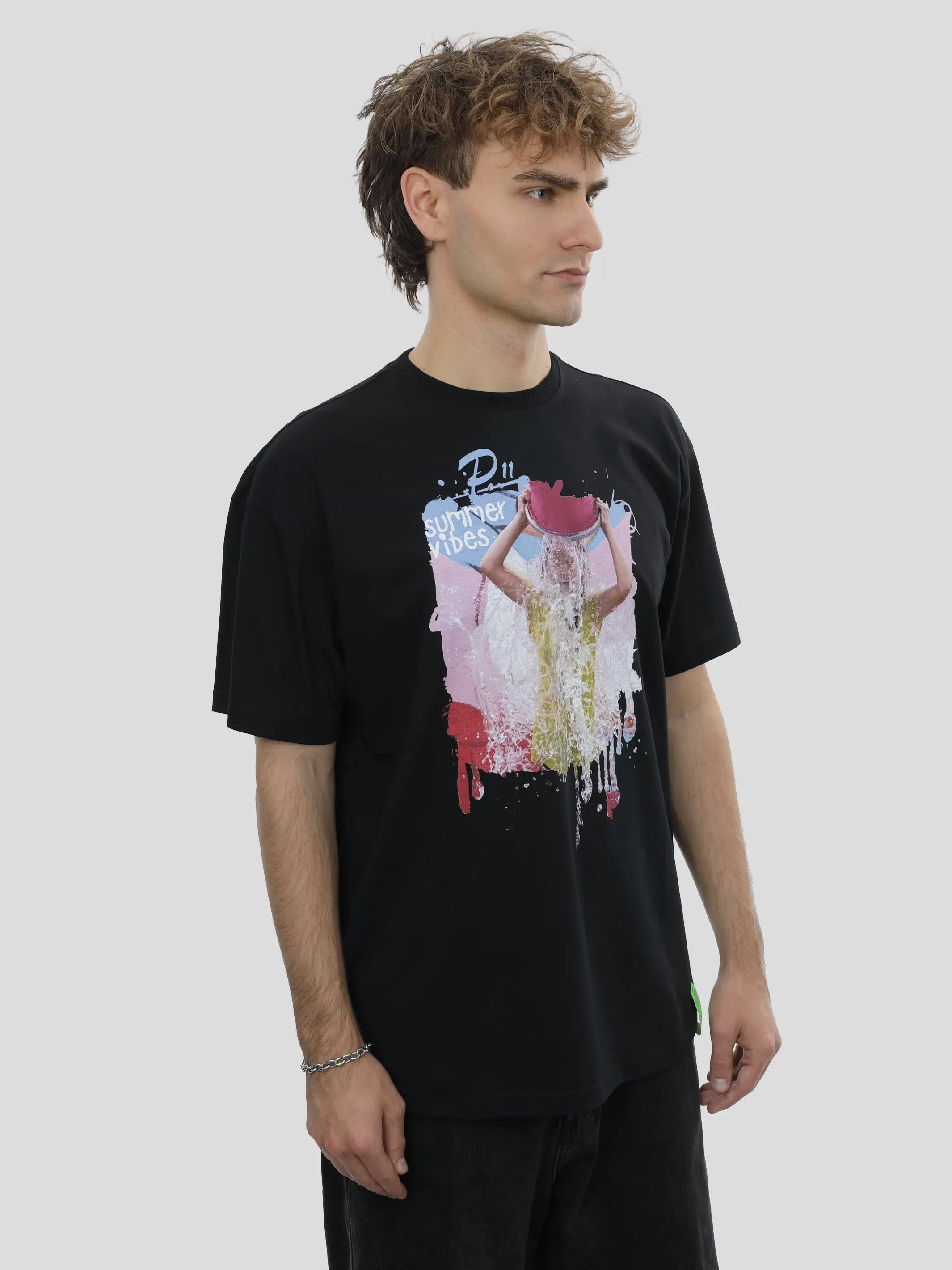 T-Shirt Oversize Unisex Wasser Print in Schwarz project eleven