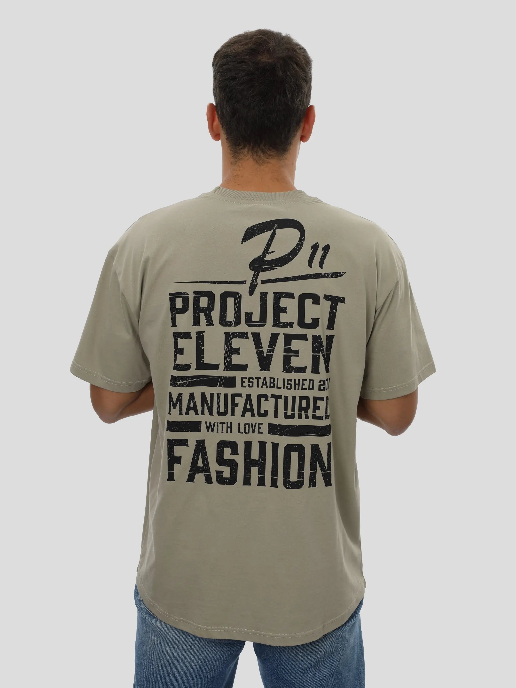 T-Shirt Oversize Unisex in Olive project eleven