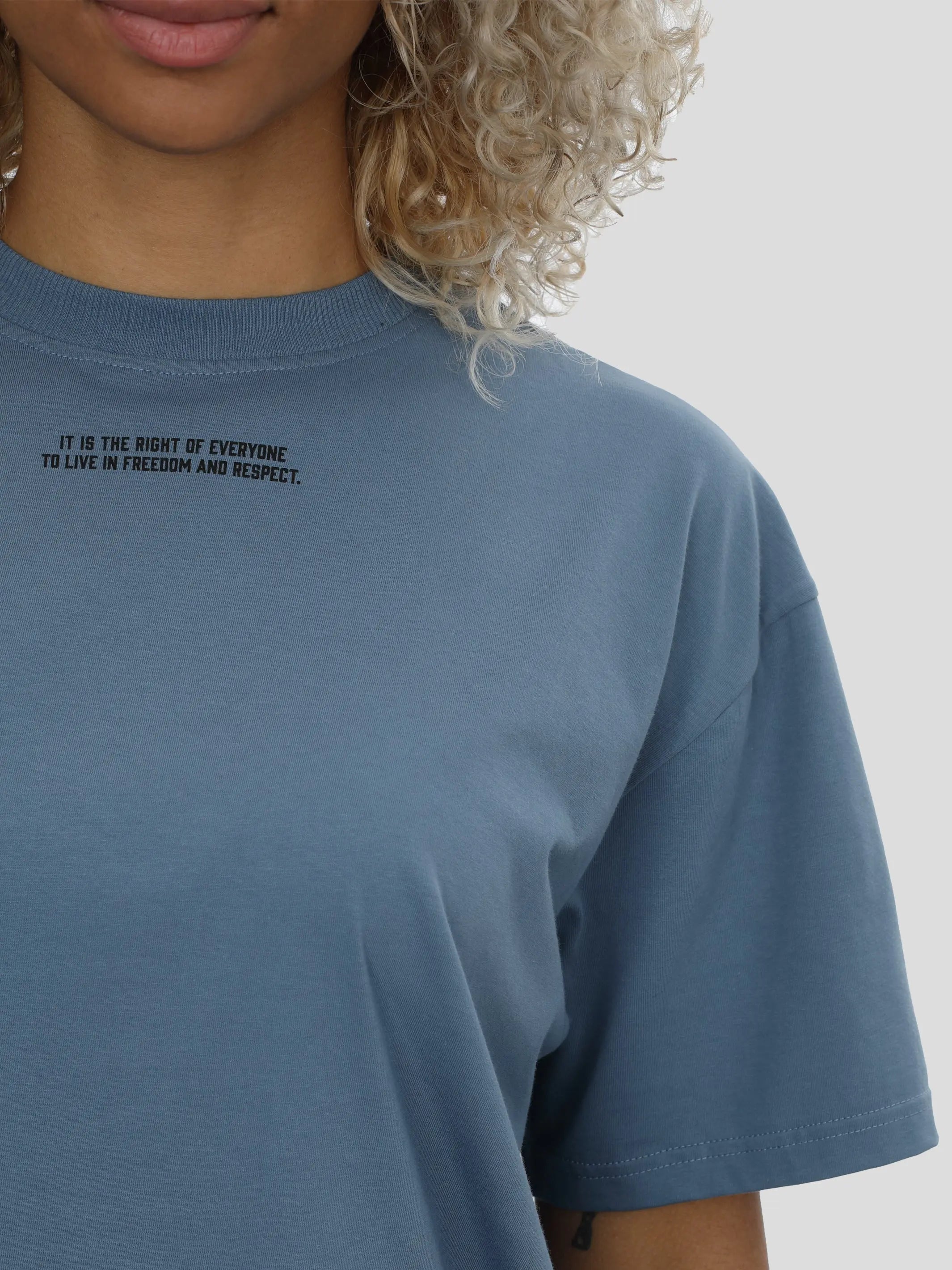 T-Shirt Oversize Unisex in Blau project eleven