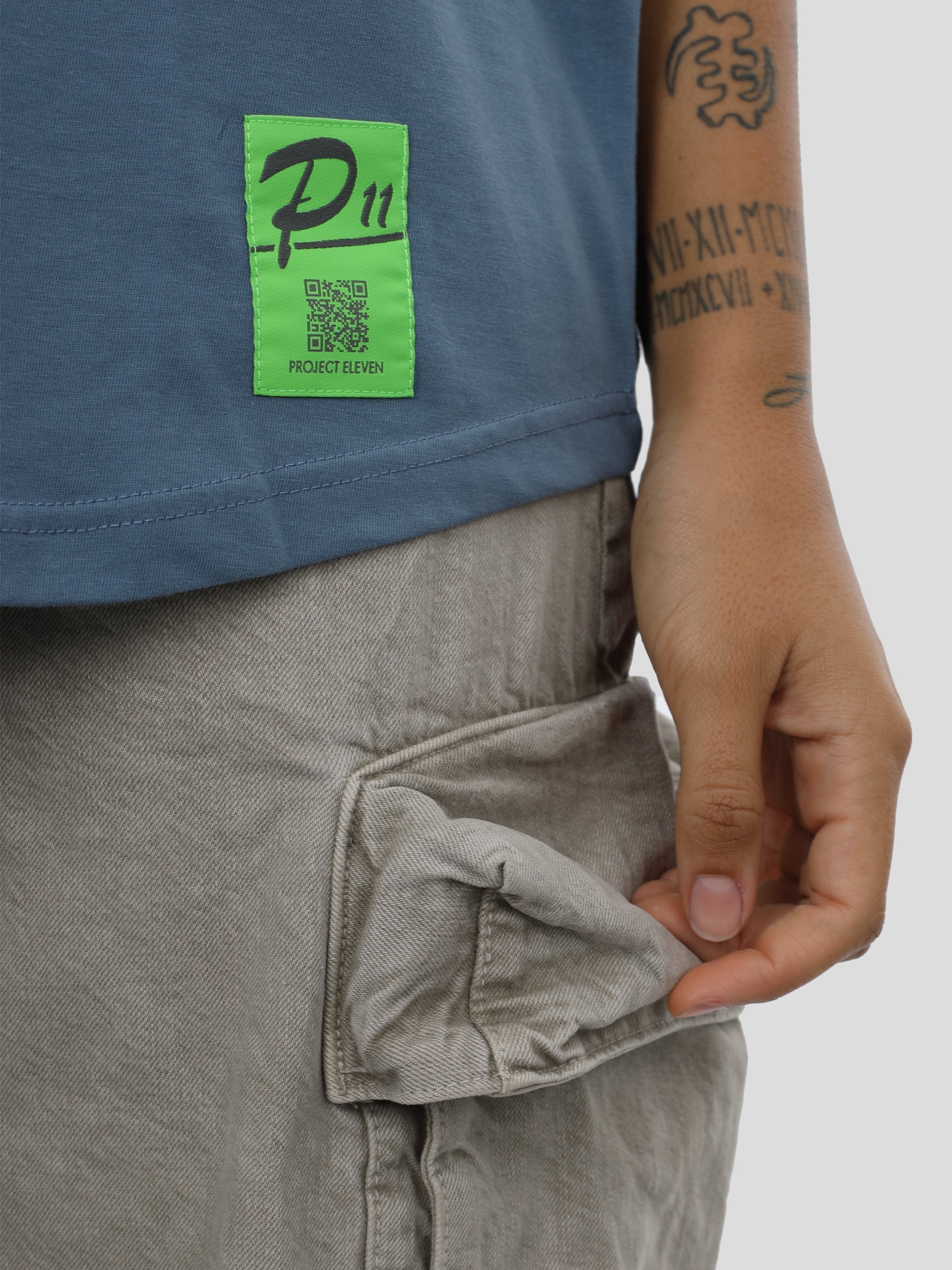 T-Shirt Oversize Unisex in Blau project eleven