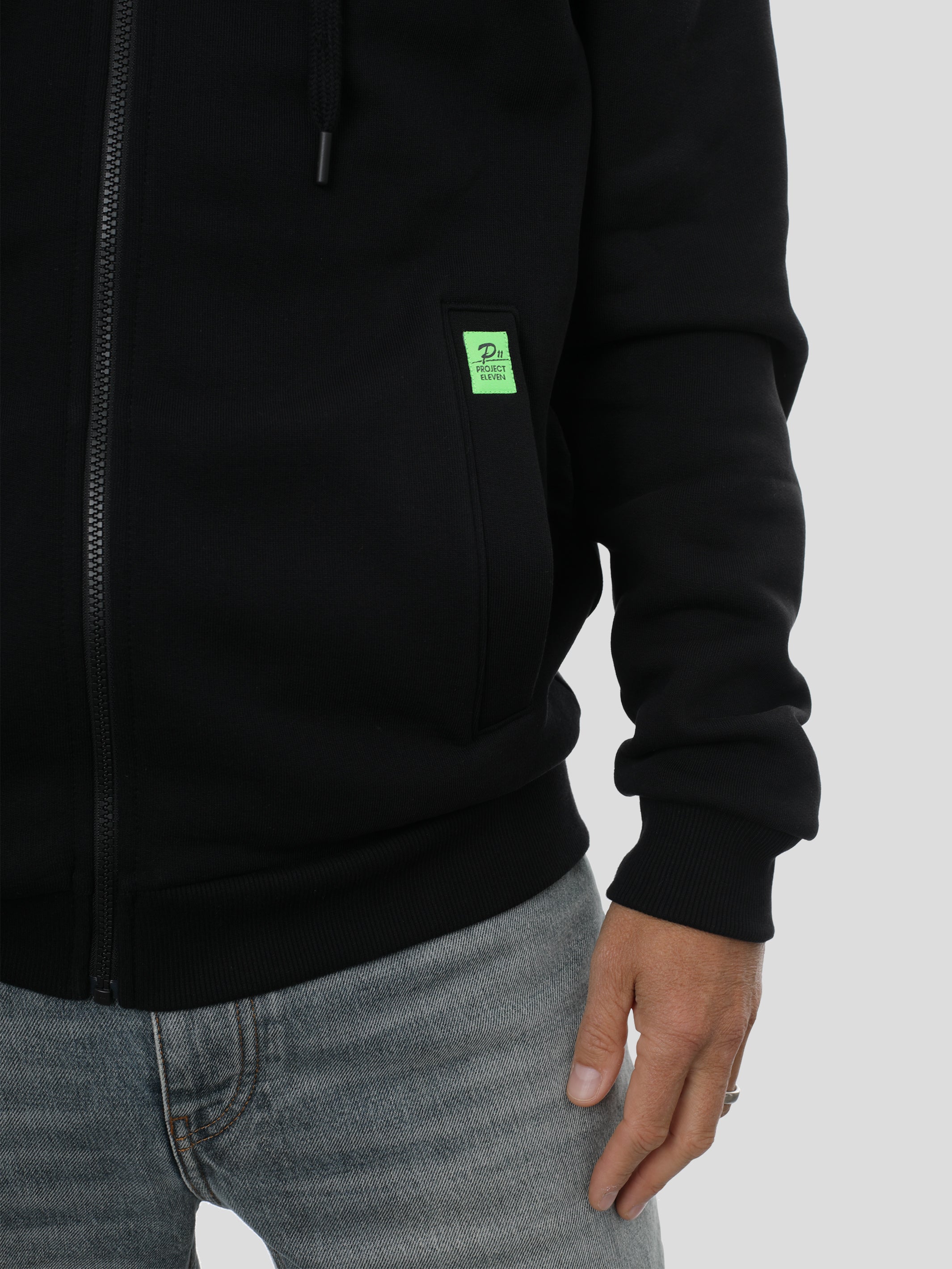 P11 Zip Hoodie Unisex in Schwarz project eleven