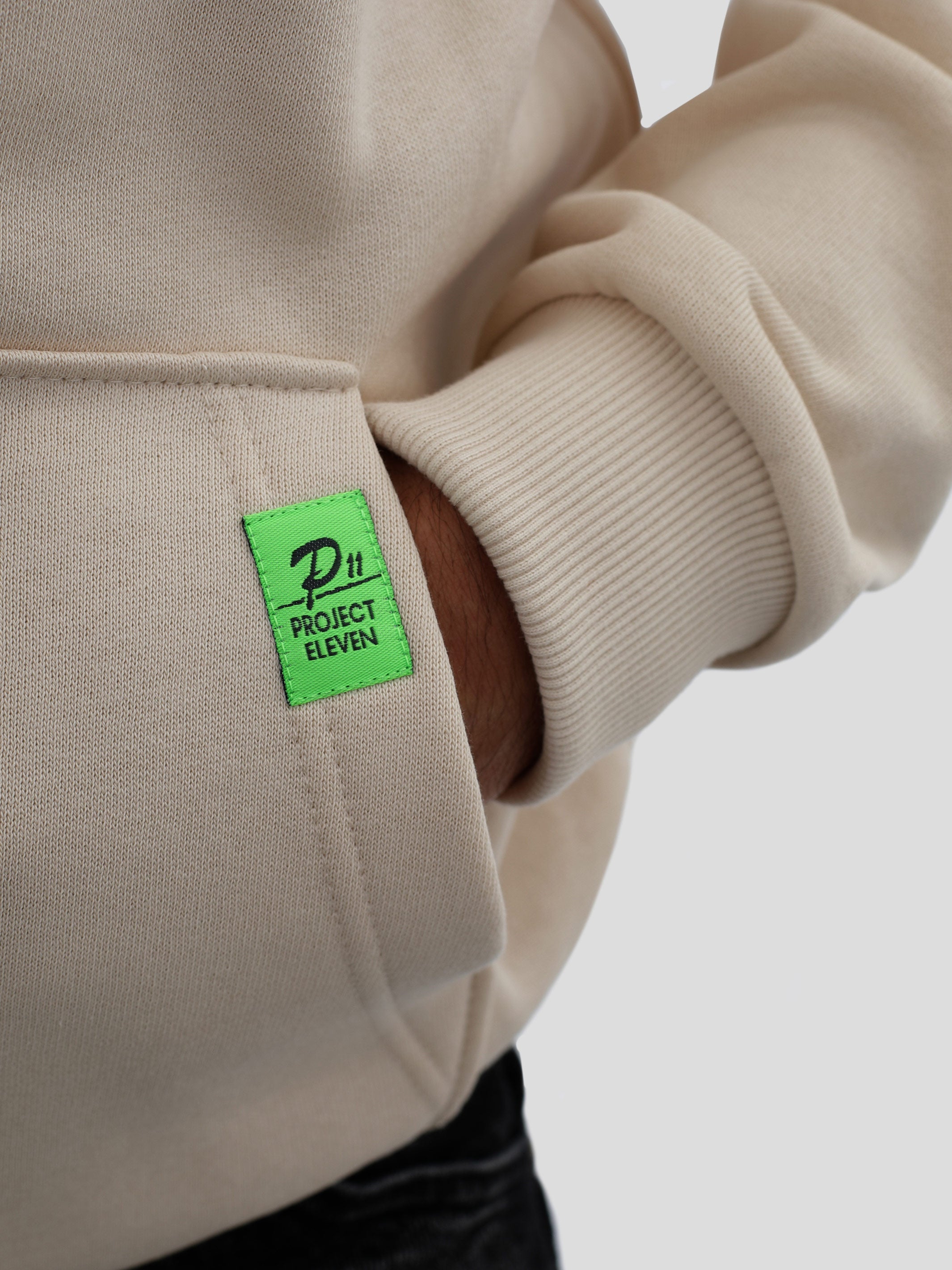 P11 Regular Hoodie Unisex mit großem Stick in Perfectly Pal project eleven