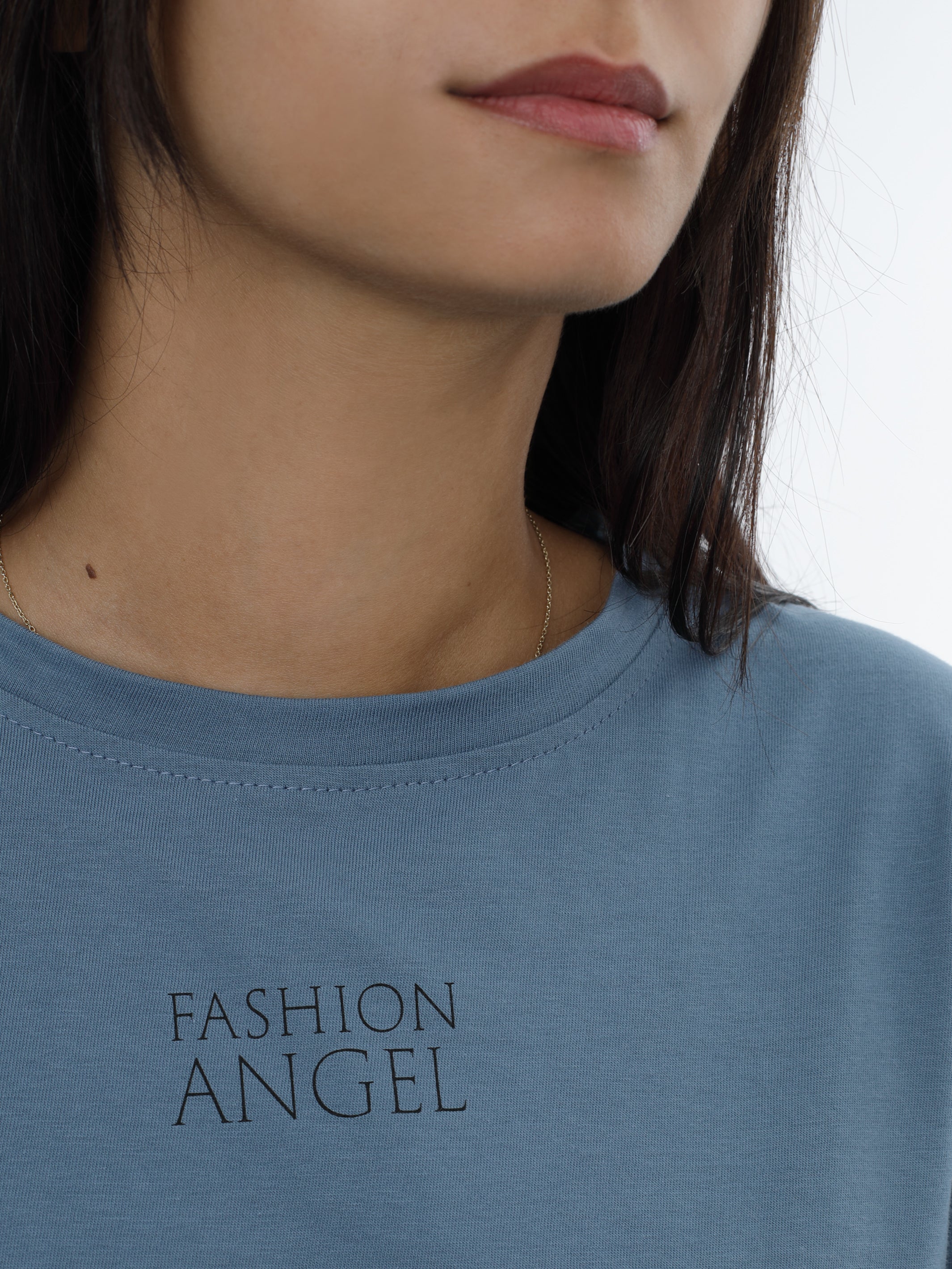 P11 T-Shirt mit Saumschleife und Print in Blau