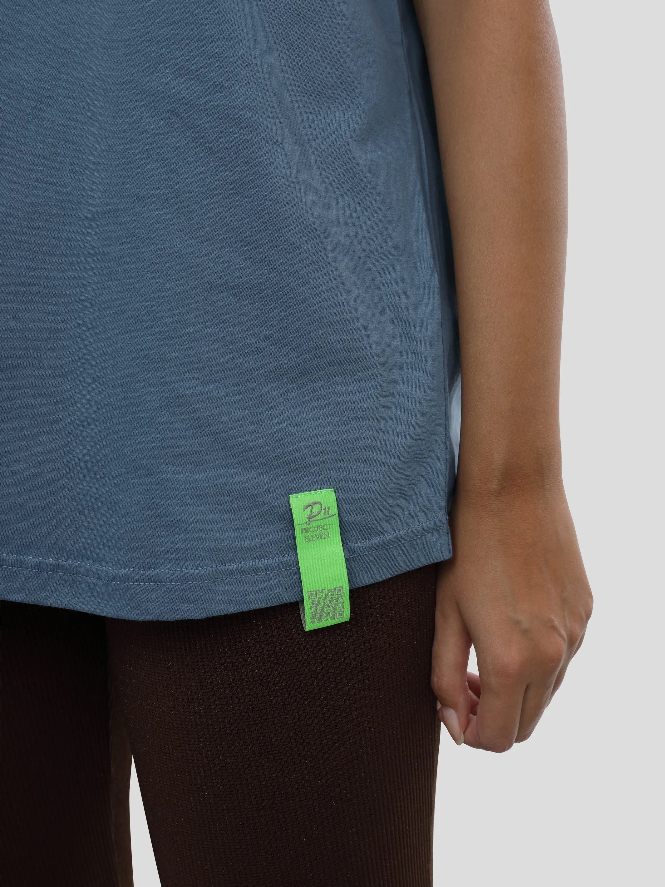 T-Shirt Loose Frauen in Blau project eleven