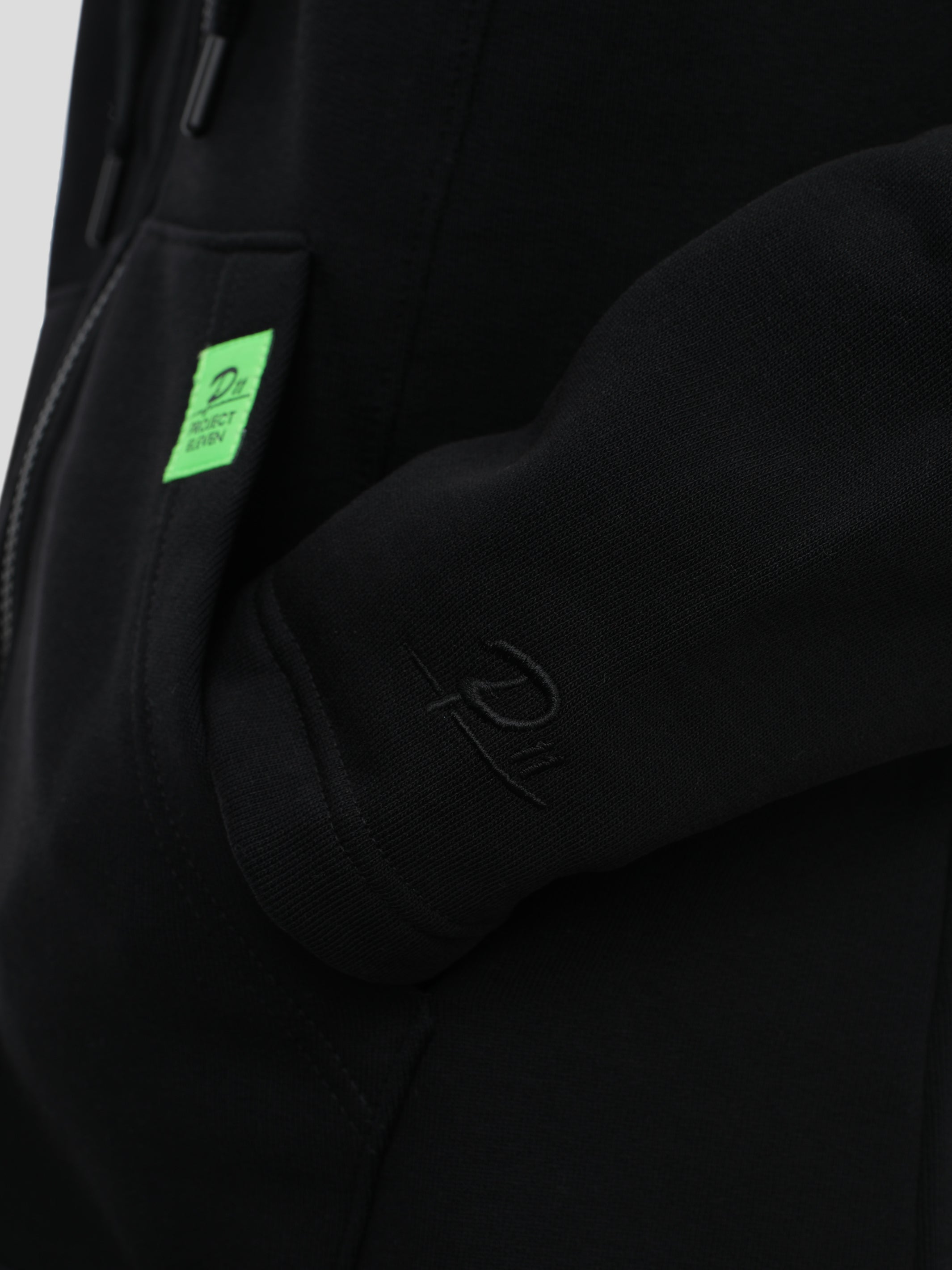 P11 Regular Zip-Hoodie für Frauen in Schwarz