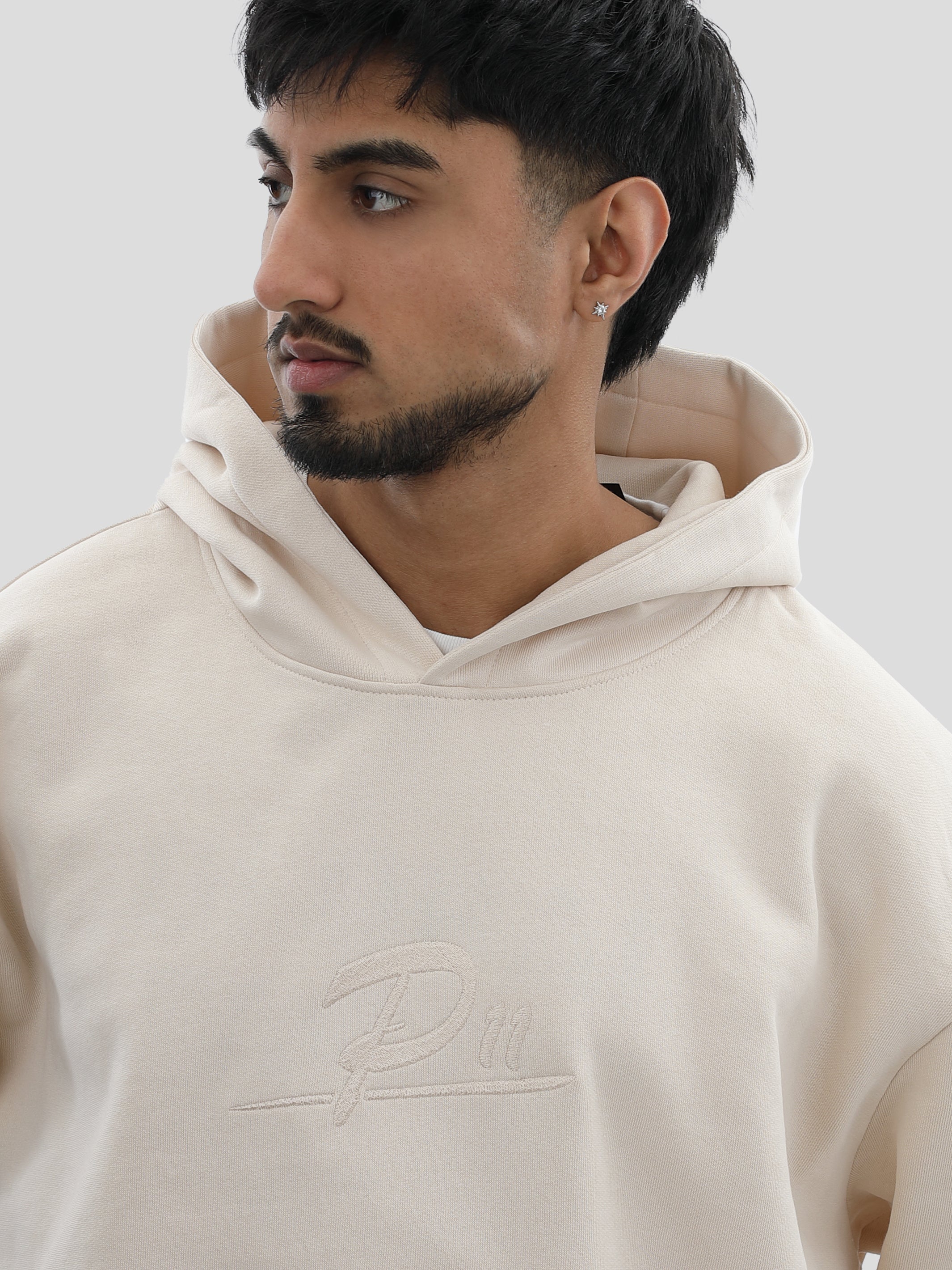 P11 Boxy Hoodie Unisex mit großer Stickerei - Perfectly Pal