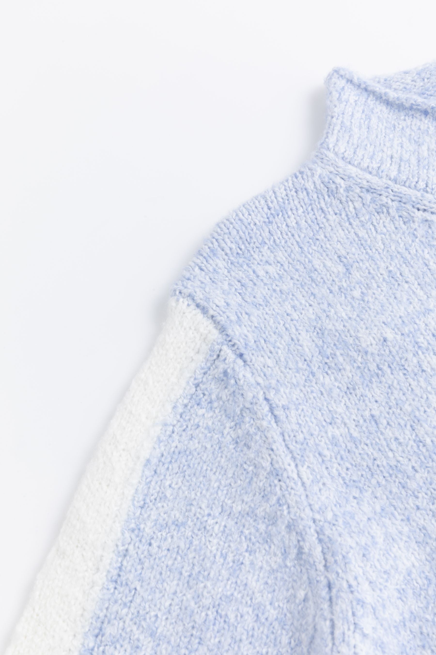 Six-o-seven modern stand-up collar sweater LIGHT BLUE L/G MISSING