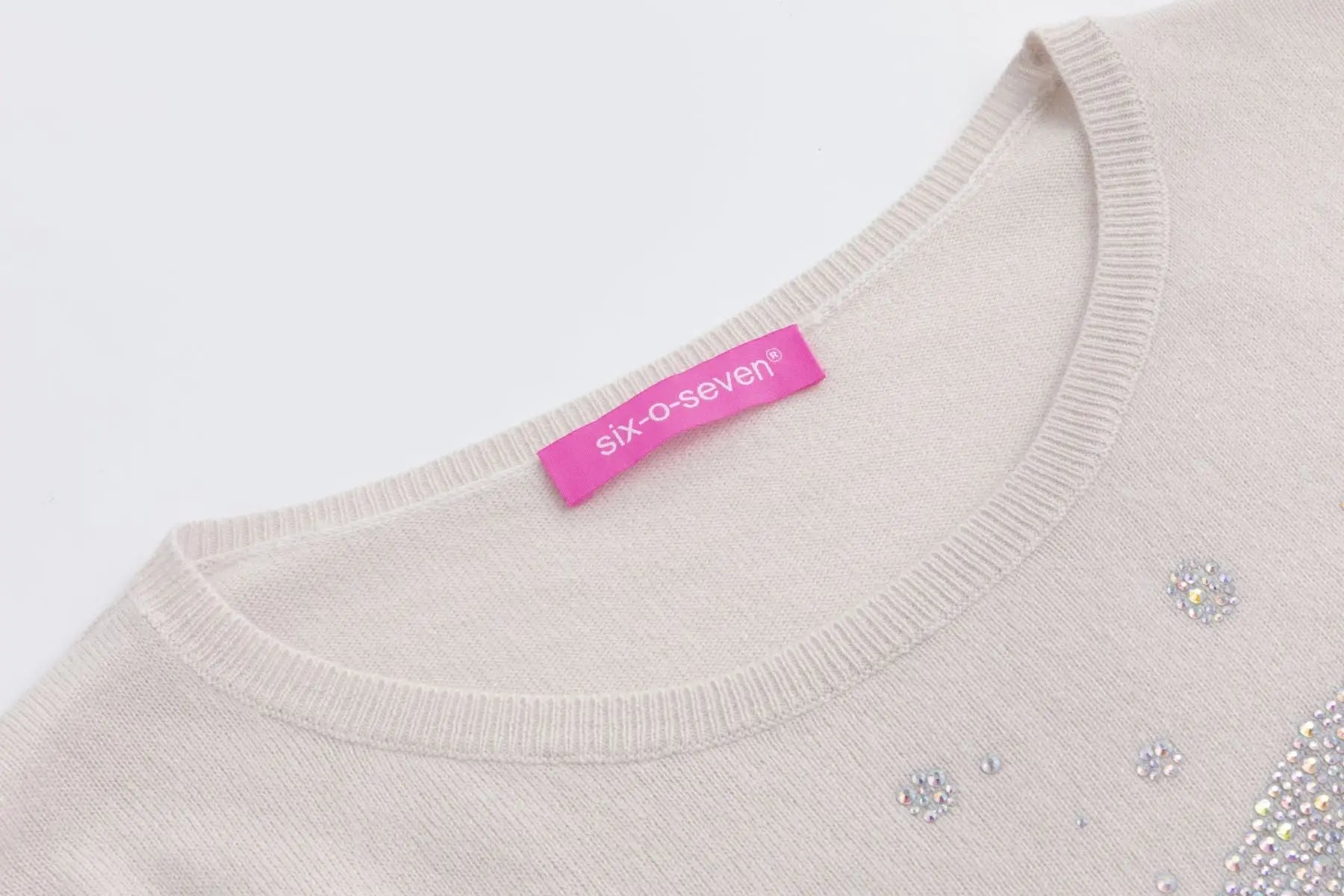 Wollpullover mit Herz Print in KITT für Valentinstag six-o-seven