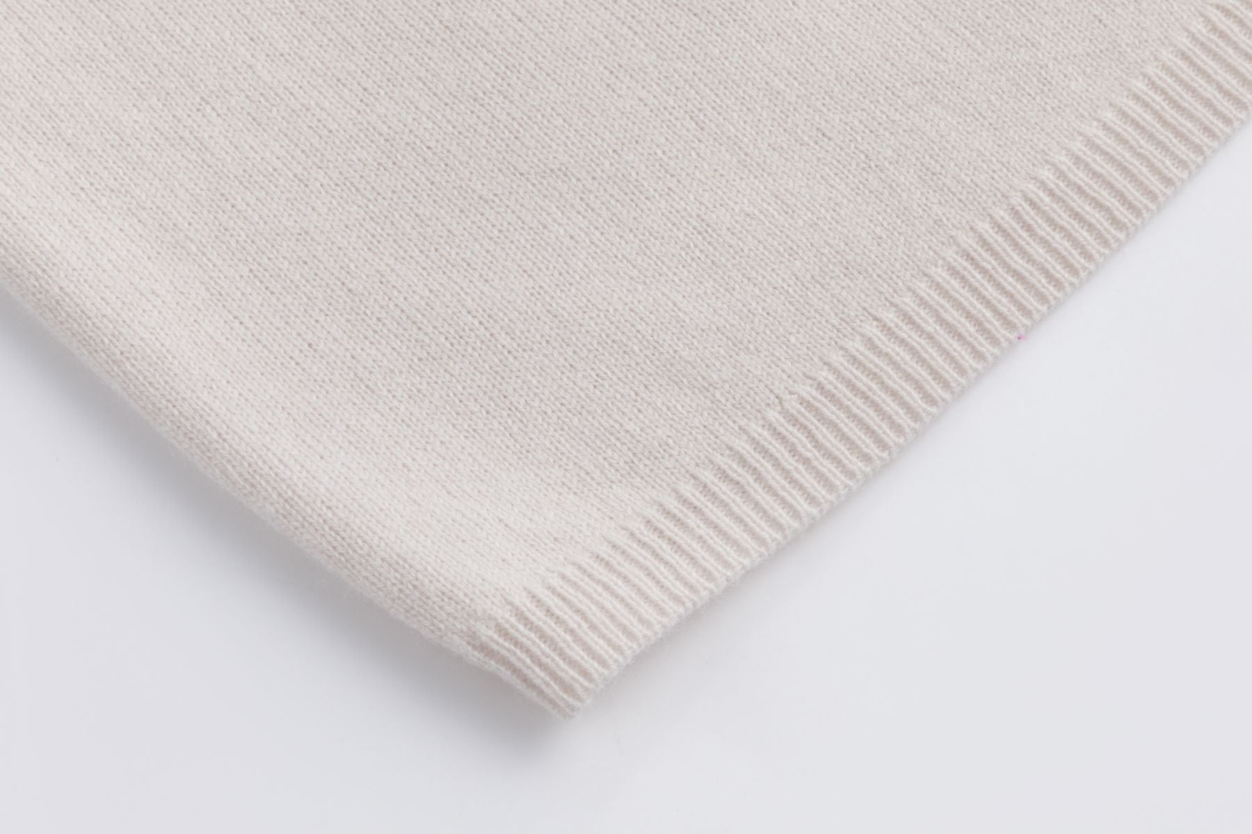 Six-o-Seven Wollpullover mit Herz Print in KITT six-o-seven