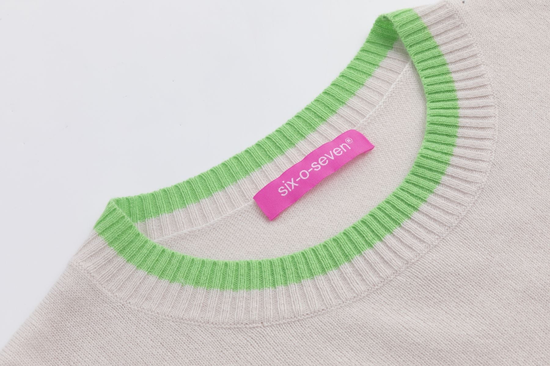 Six-o-Seven Strickpullover aus Kaschmir-Mix mit Kontrastakzenten - KITT six-o-seven