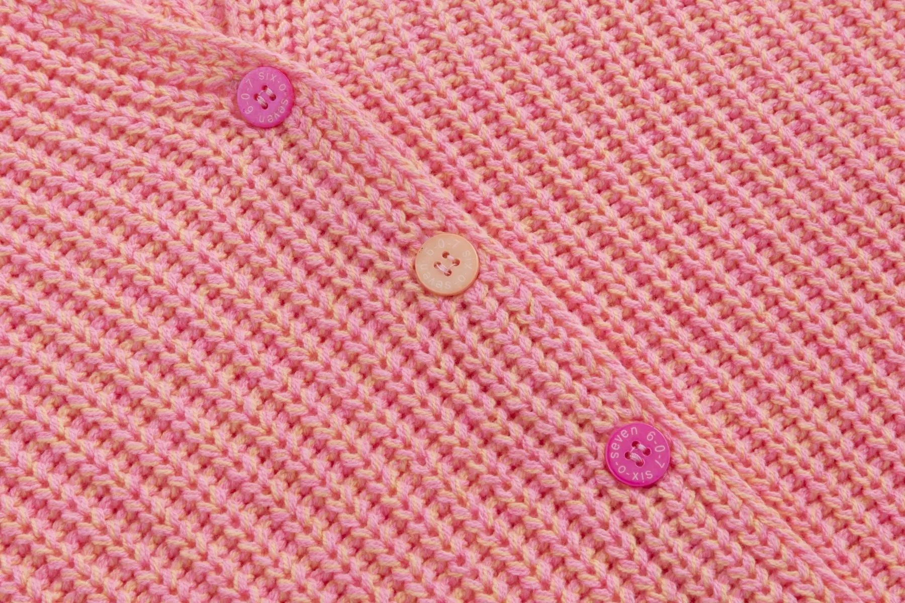 Six-o-Seven Strickjacke mit Lochstickerei BUBBLE six-o-seven