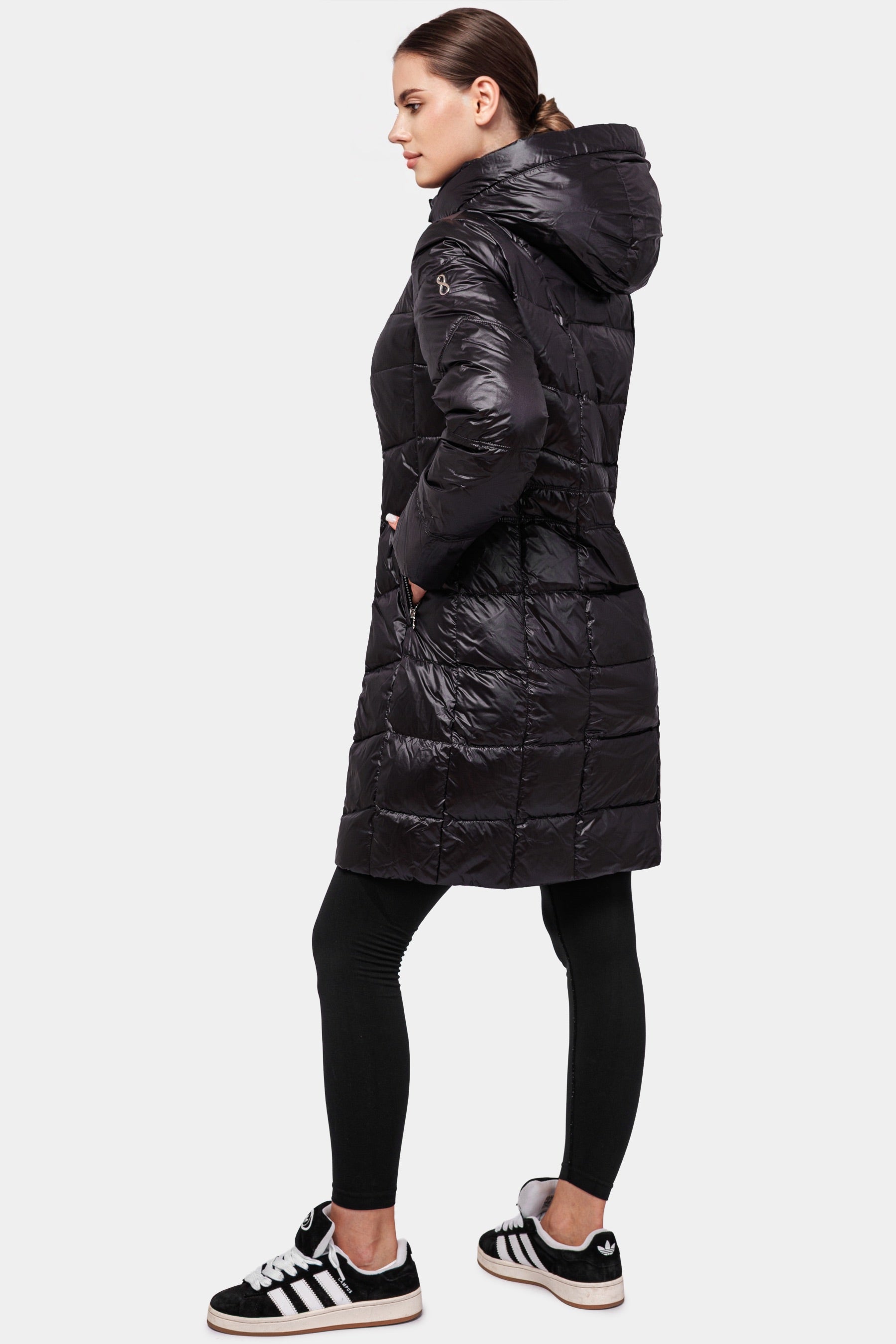 Taillierte Damen Daunenjacke mit abnehmbarer Kapuze Schwarz Travel 8