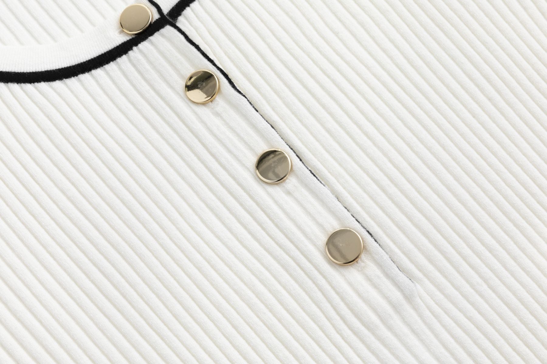 Strickshirt mit Knöpfen WHITE Zaubermond