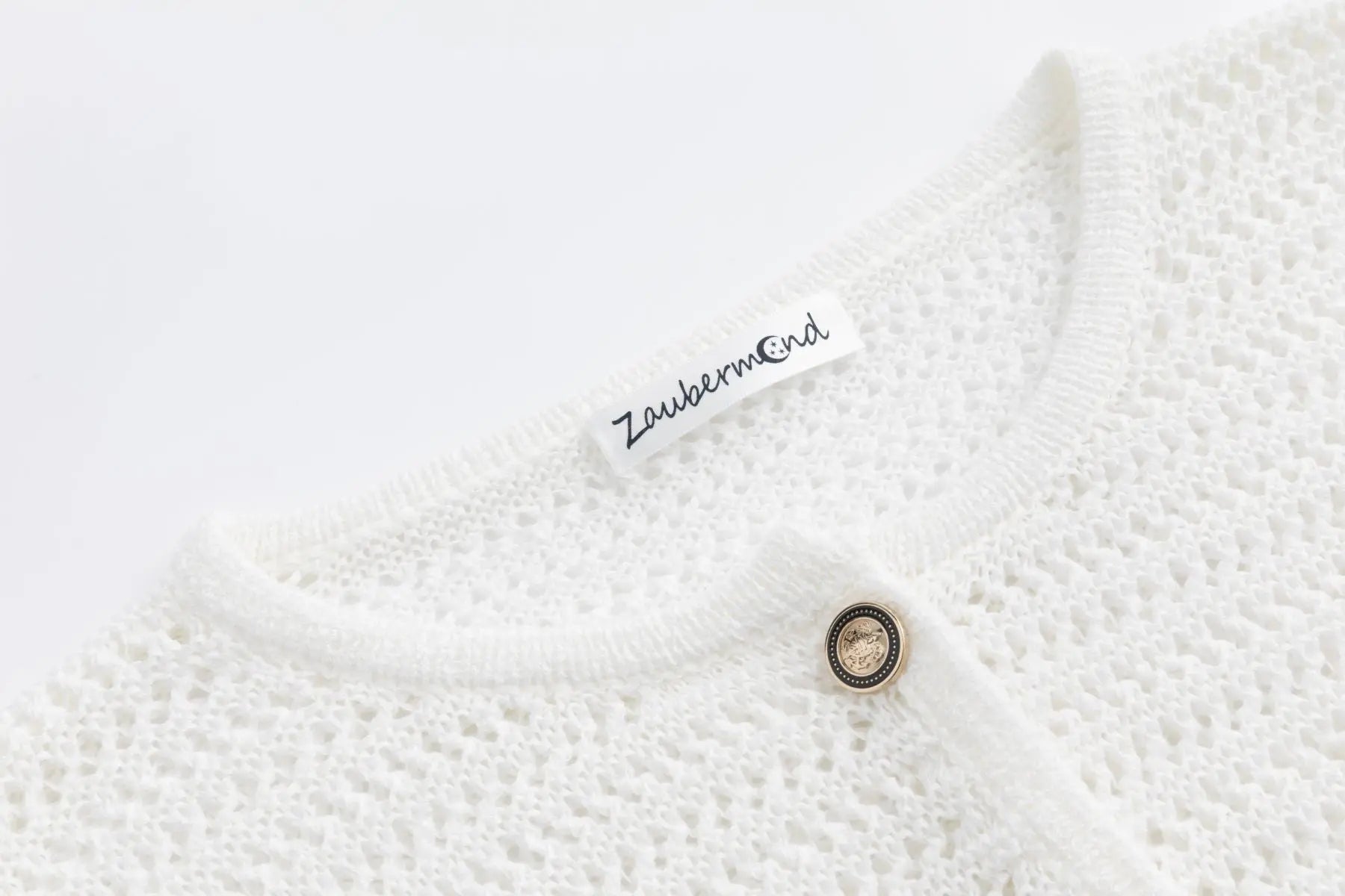 Häckel-Strickjacke WHITE Zaubermond