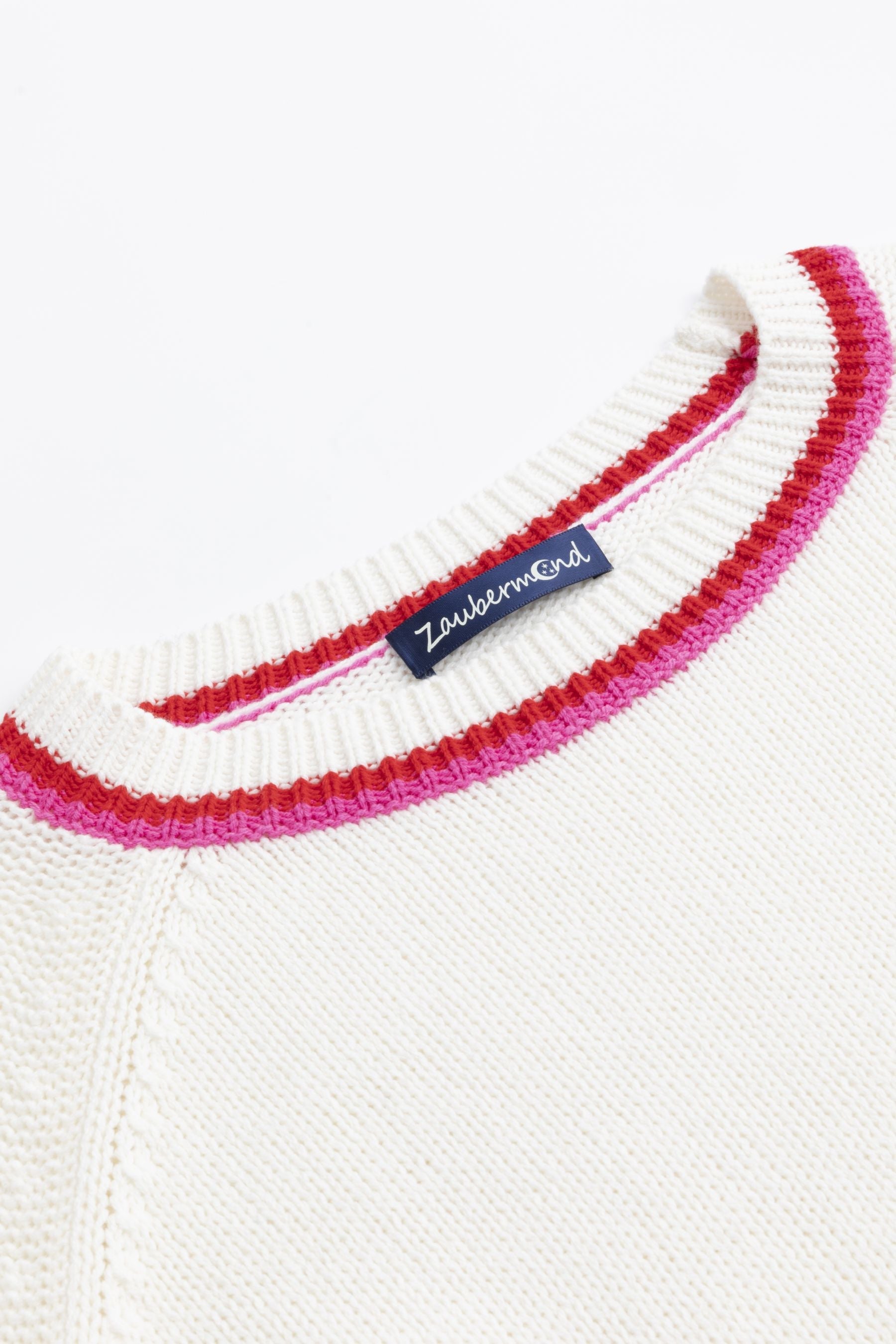 Strickpullover mit buntem Herz-Detail OFF WHITE Zaubermond