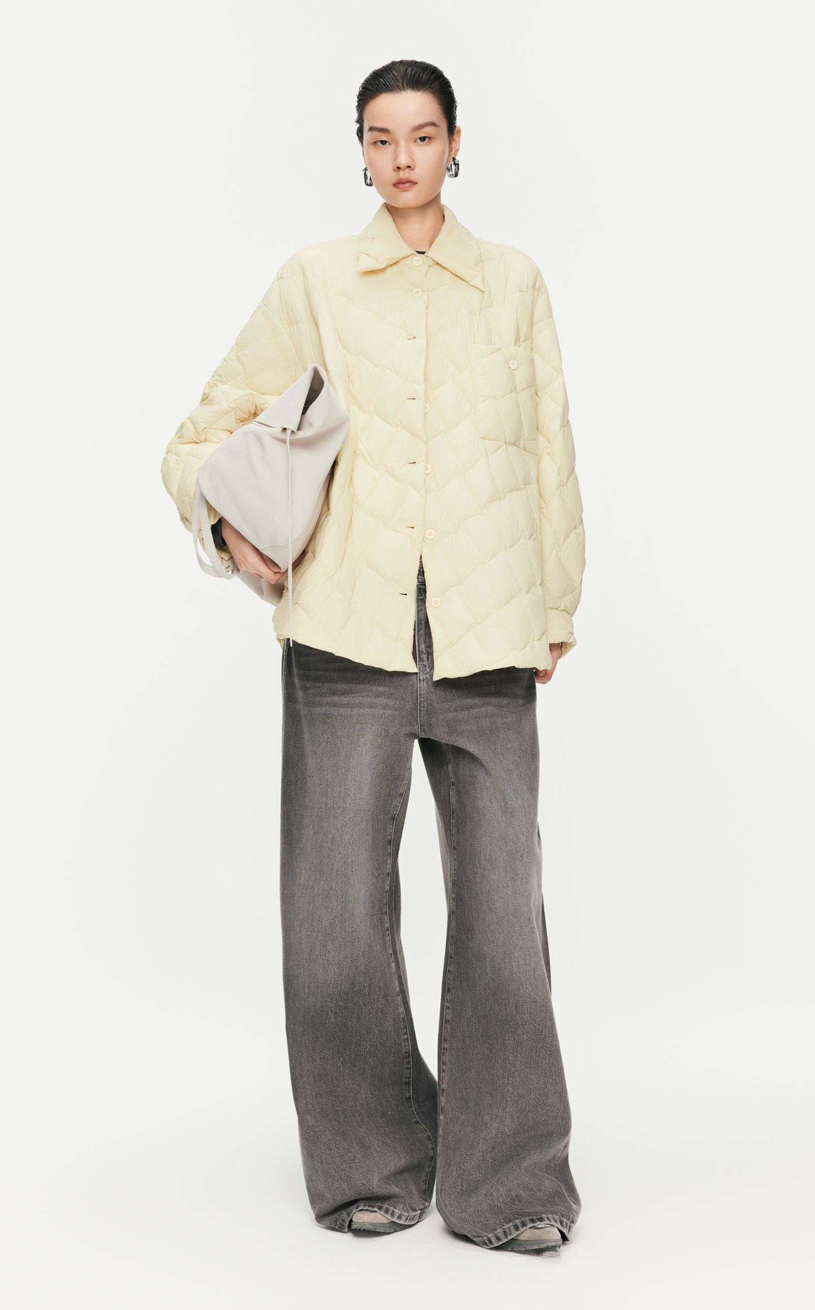 Oversize Cone shape Daunenjacke Übergang mit Kachelsteppung JNBY