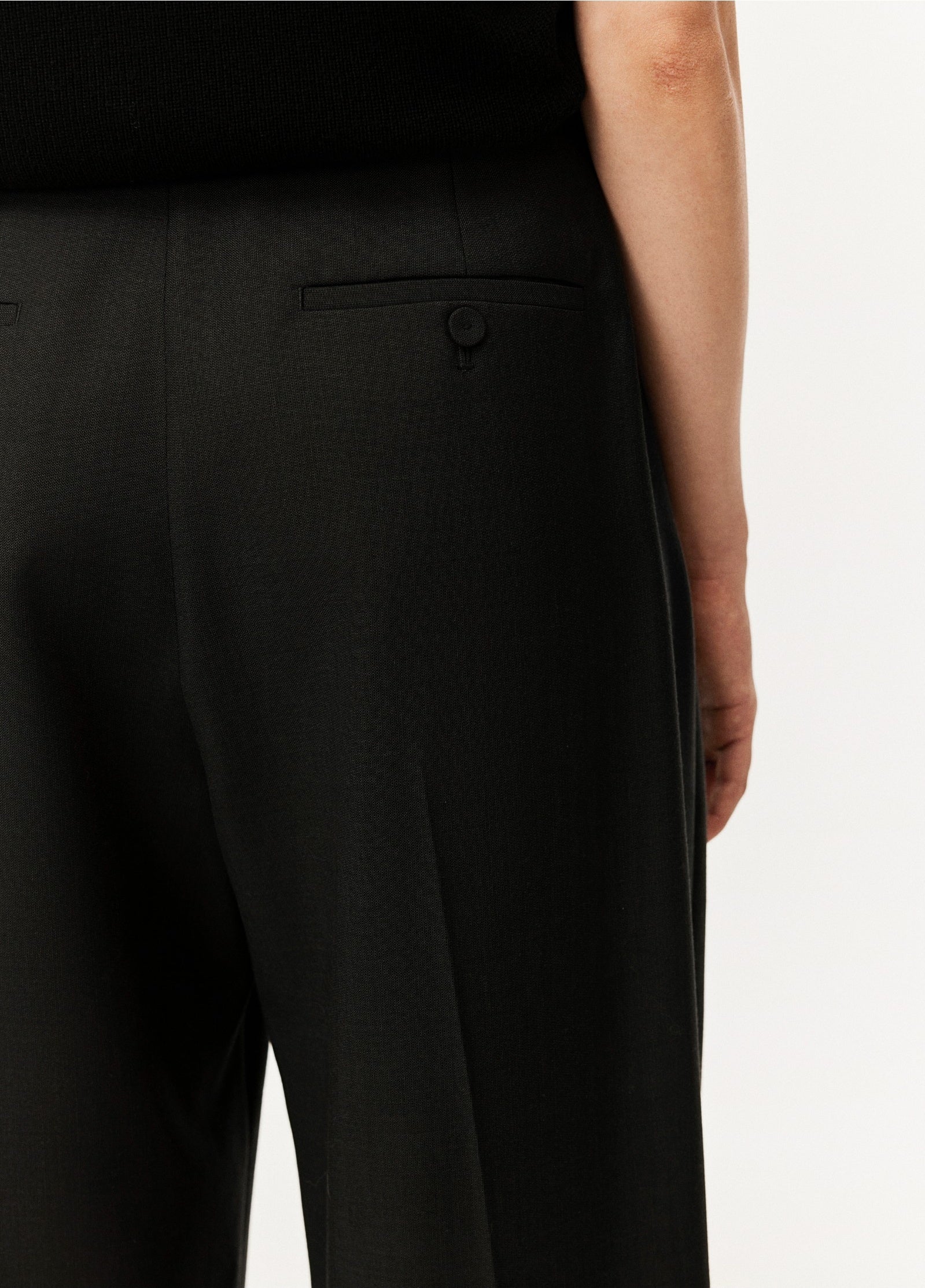 Damen Loose Hose mit Falten & Taschen Grau LESS