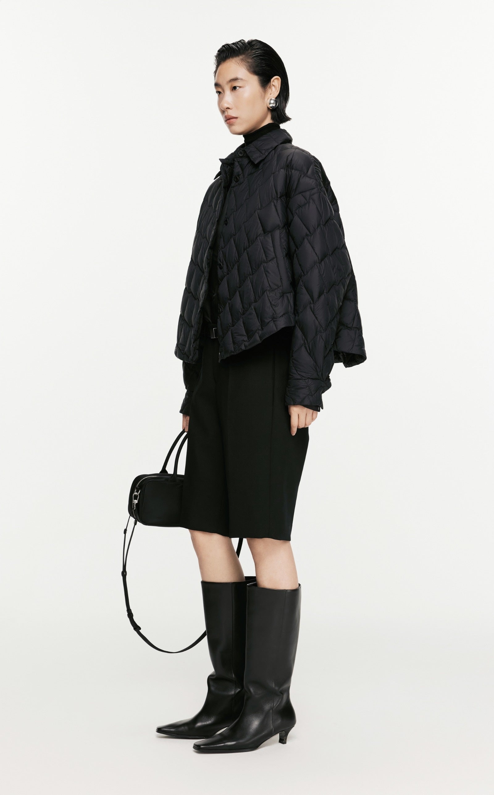 Damen Oversize Daunenjacke mit Gummiband JNBY