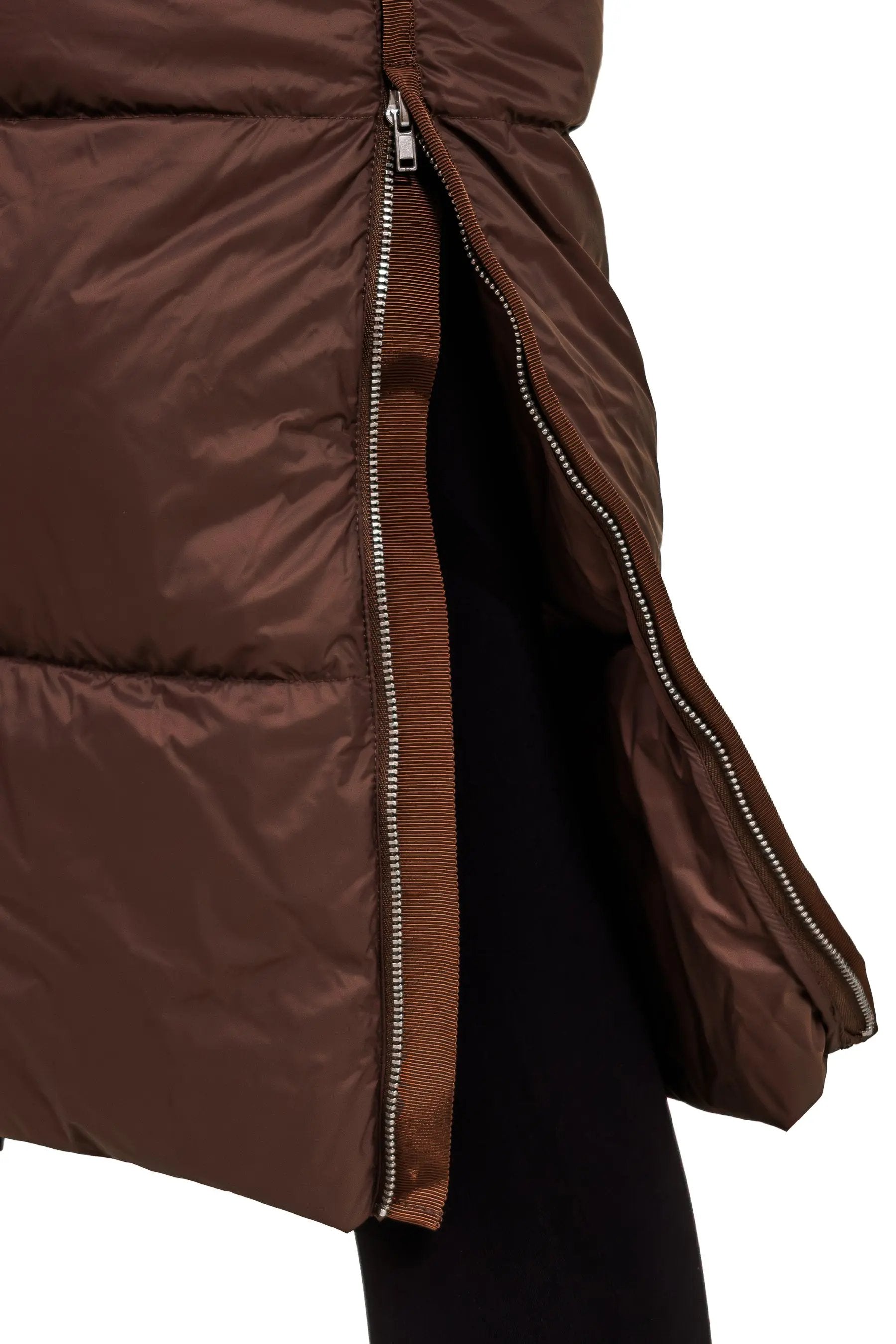 JNBY Damen lange Daunenweste mit Kapuze Herbst/Winterweste Schoko warm gefüttert JNBY