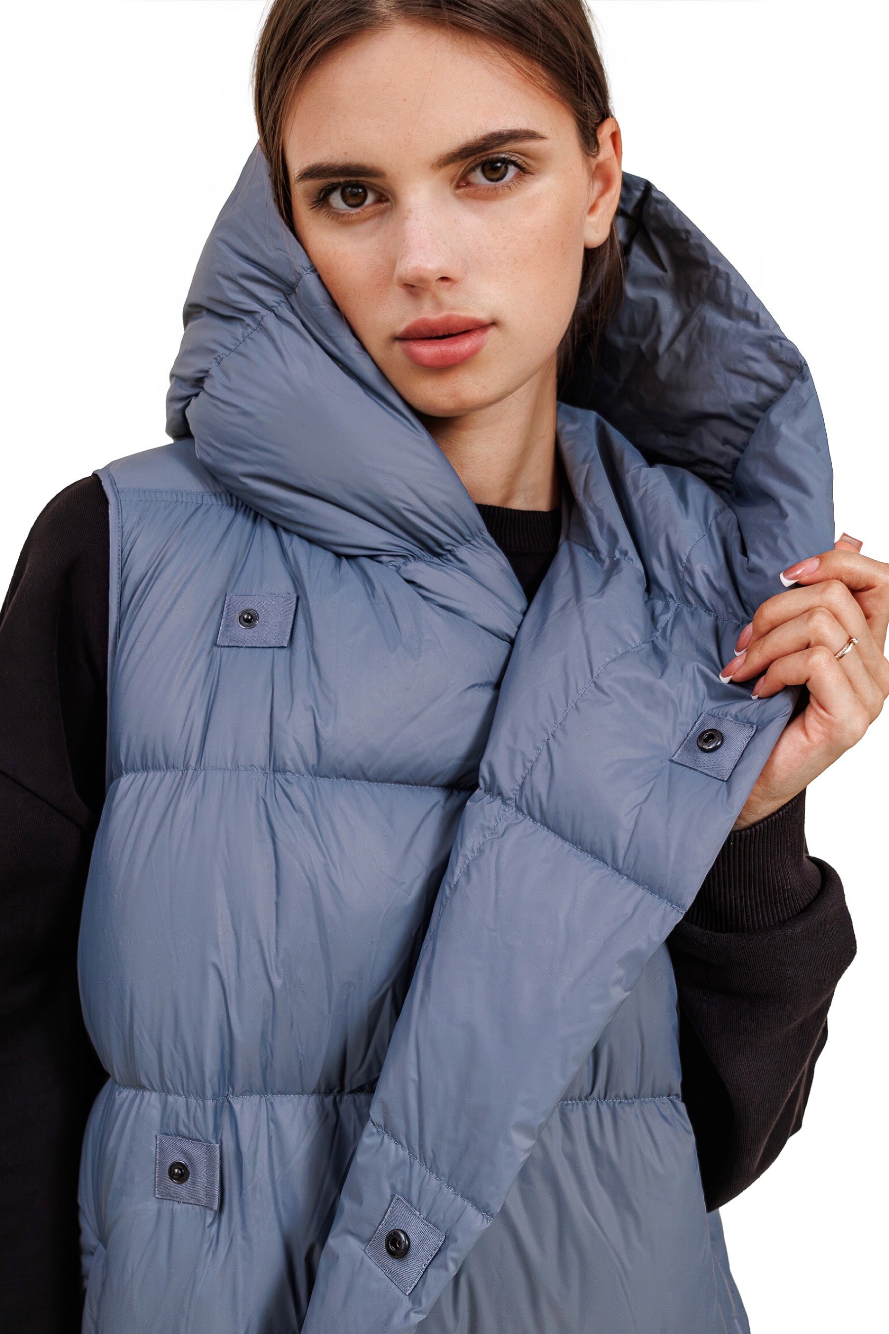 Leichte Damen Daunenweste mit Kapuze, lange Steppweste für Frühling & Herbst – Skyblue
