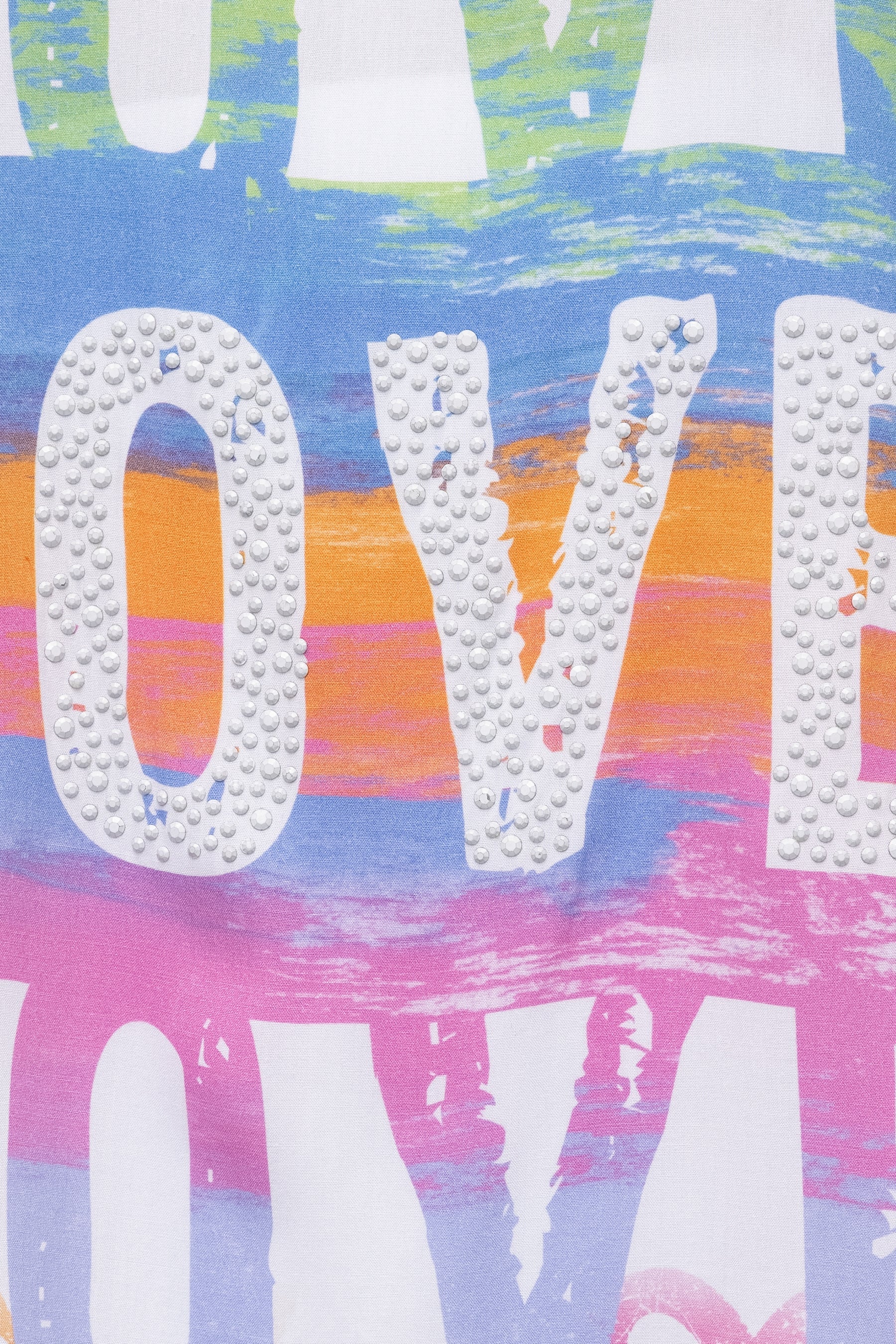 Six-o-Seven T-Shirt mit plakativem "LOVE"-Print in WHITE six-o-seven